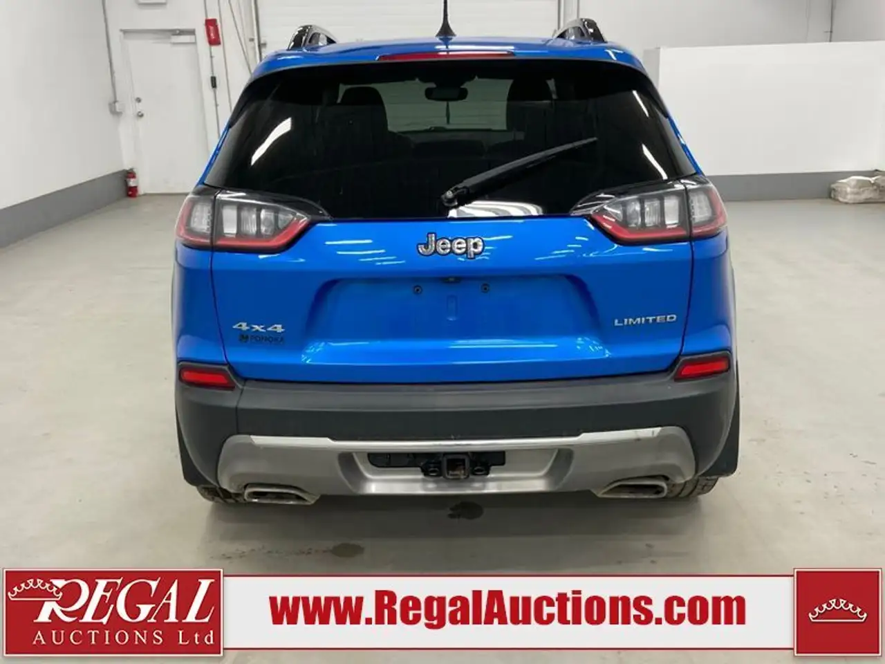 Jeep Cherokee снимка Jeep Cherokee