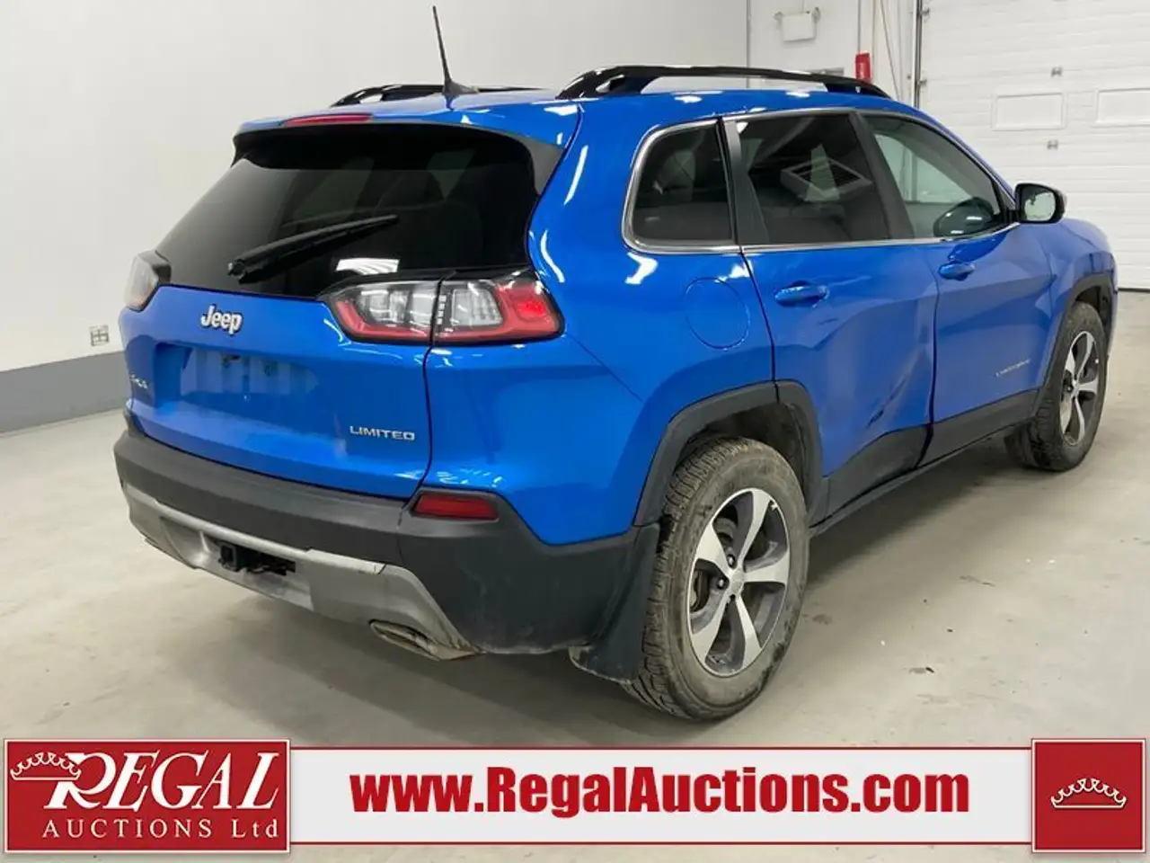 Jeep Cherokee снимка Jeep Cherokee