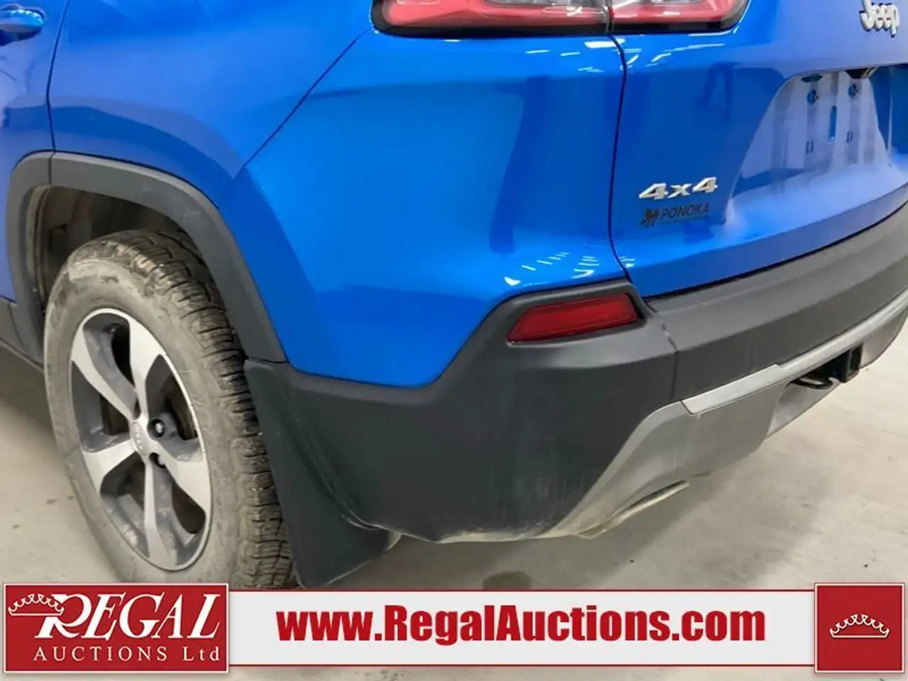 Jeep Cherokee снимка Jeep Cherokee