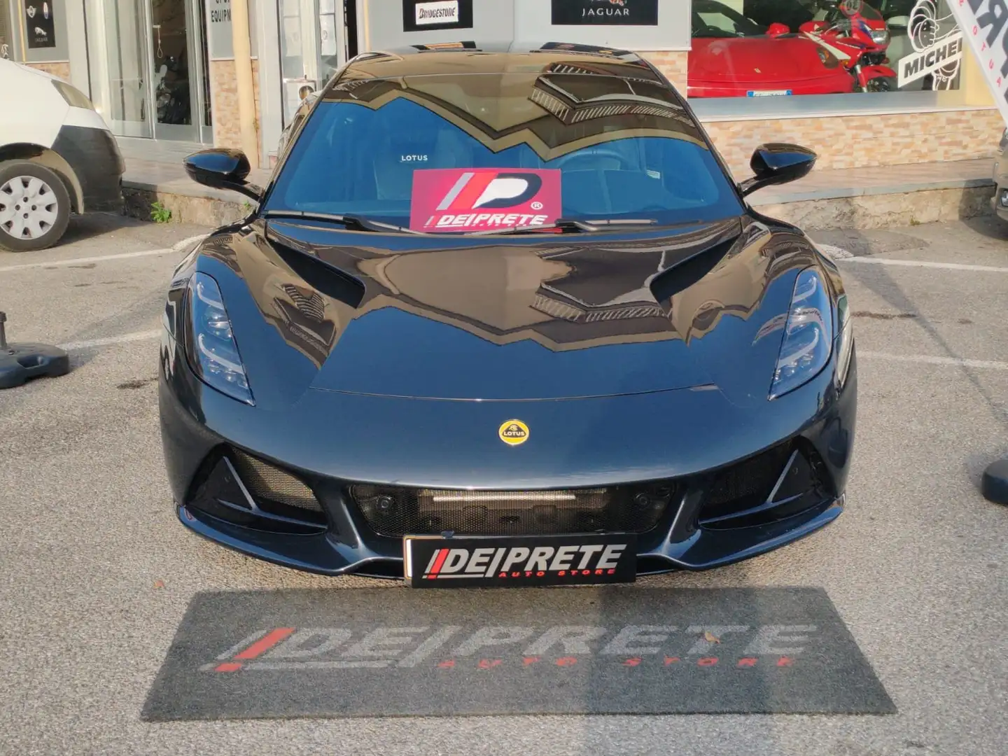 Lotus Emira Lotus Emira V6 Supercharged First Edition. Grigio - 1