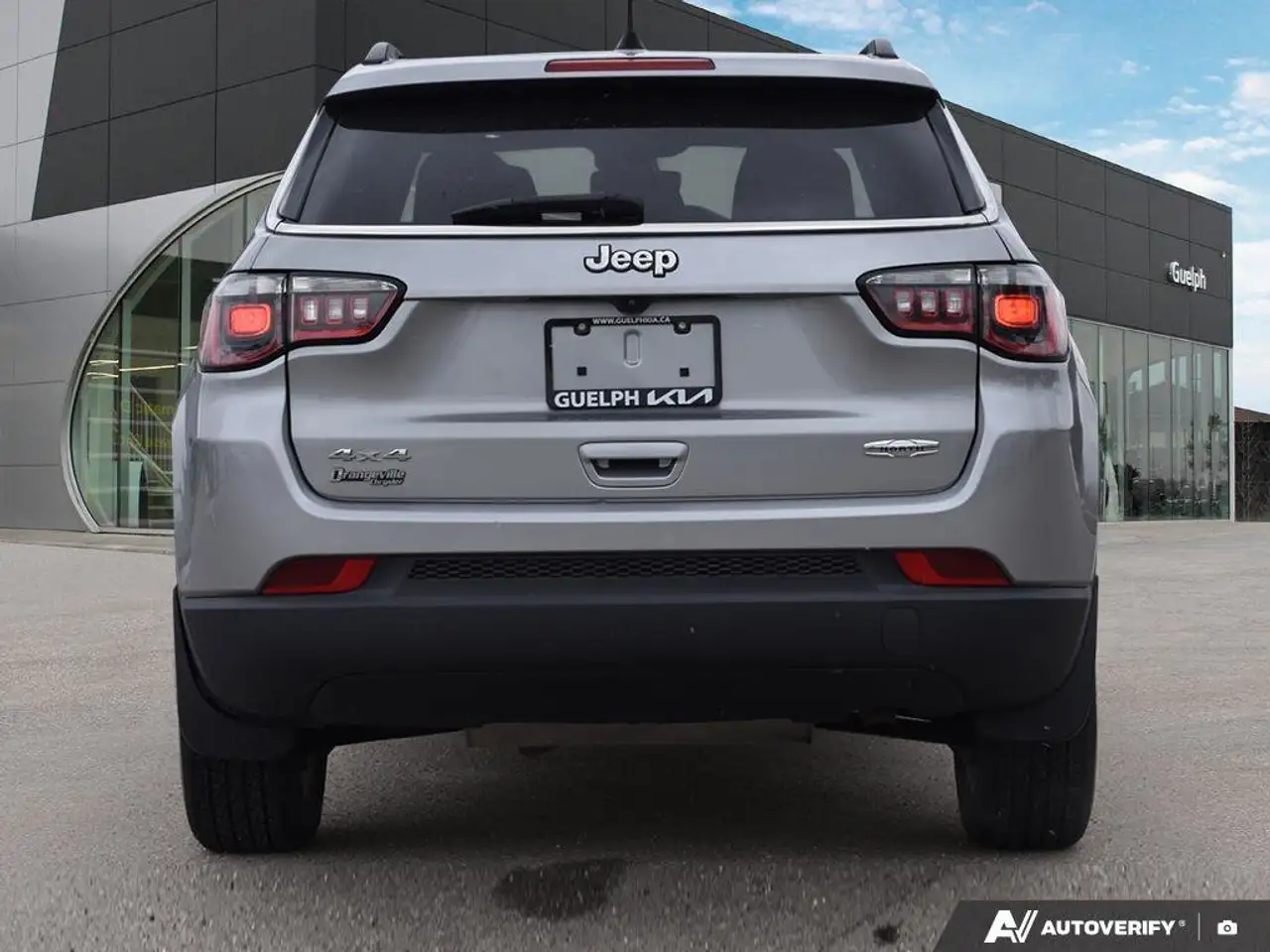 Jeep Compass снимка Jeep Compass