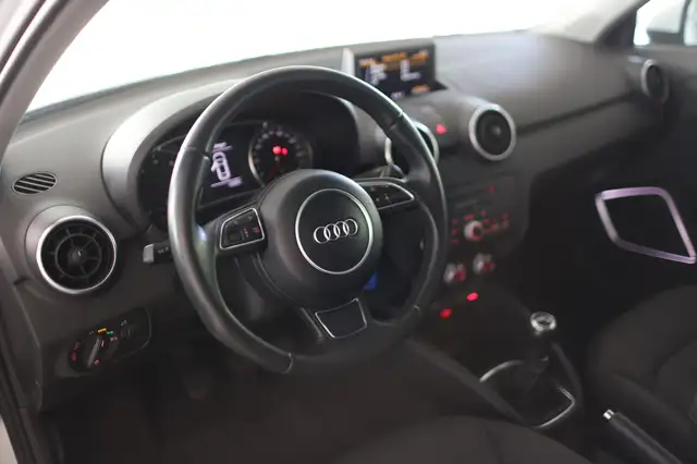 Audi A1 view 10