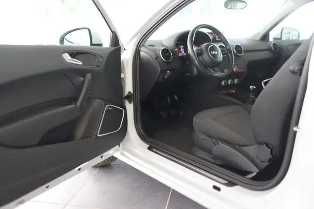Audi A1 view 9