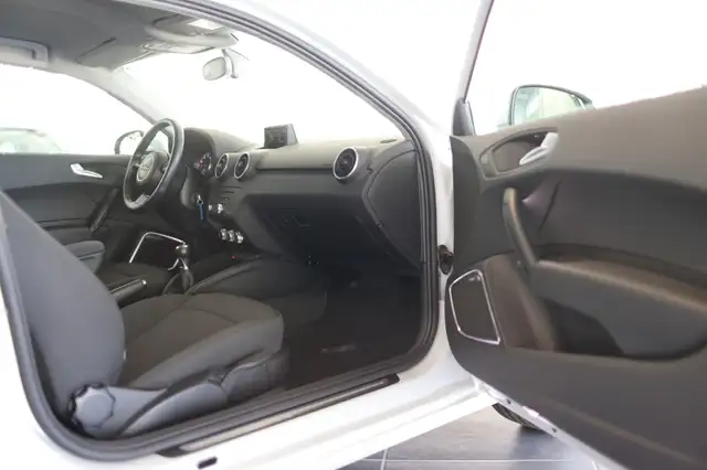 Audi A1 view 11