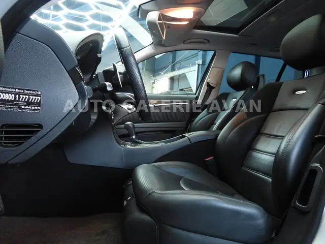Mercedes-Benz E-Class view 13