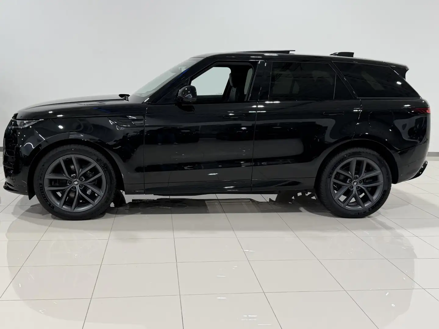 Land Rover Range Rover Sport 3.0 P460e Dynamic SE PHEV Direct beschikbaar Zwart - 2
