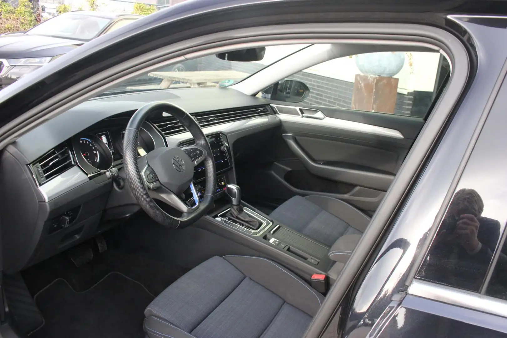 Volkswagen Passat Variant 1.4 TSI GTE Business | Trekhaak | Noir - 2