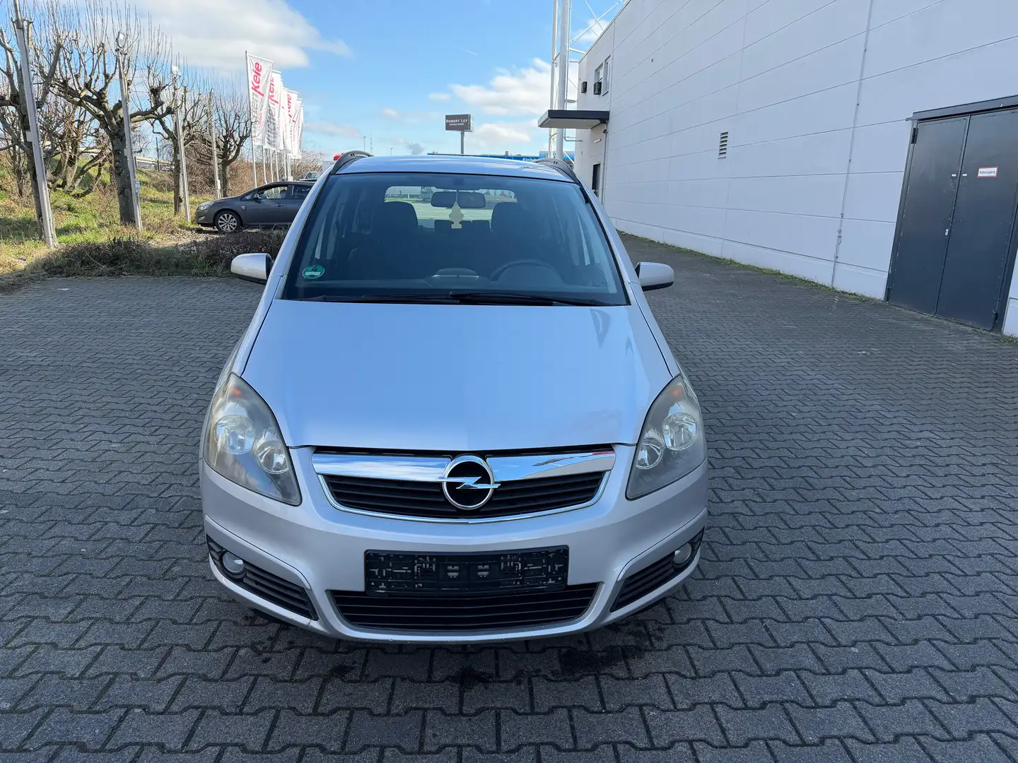 Opel Zafira Edition Grau - 2
