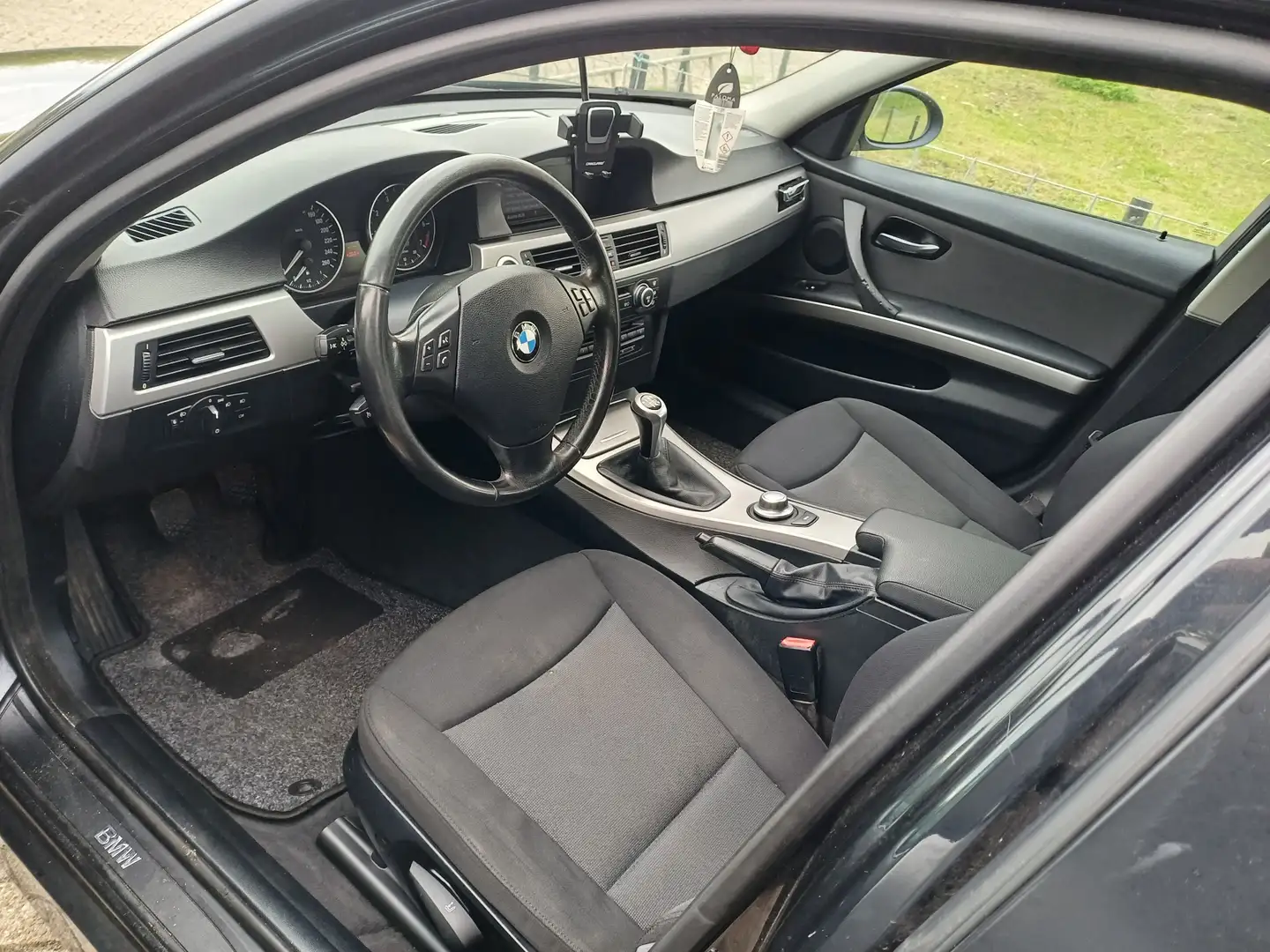 BMW 318 318i Touring - 2
