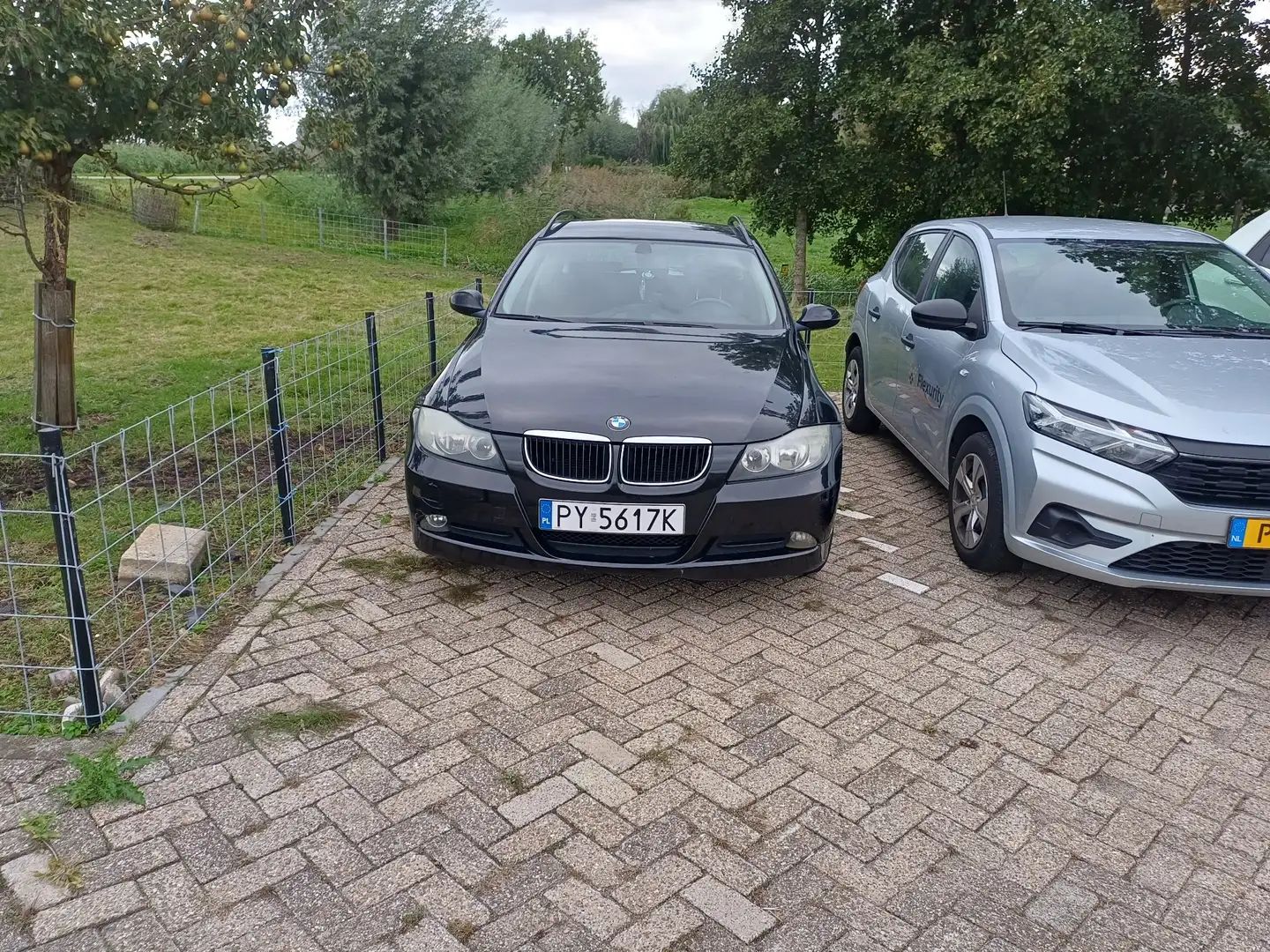 BMW 318 318i Touring - 1