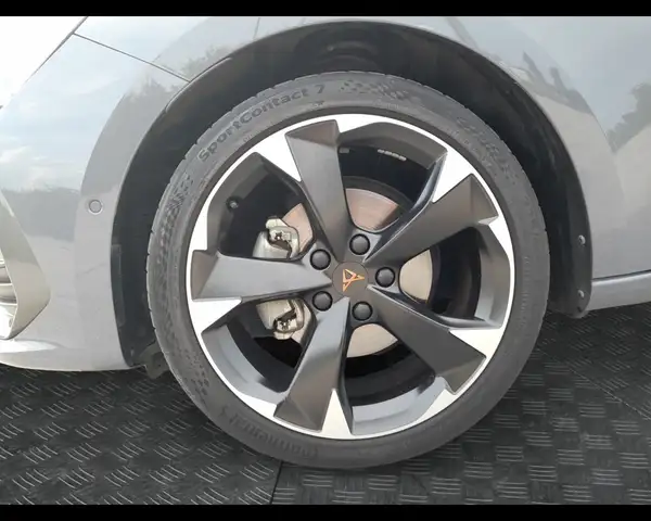 CUPRA Leon view 14
