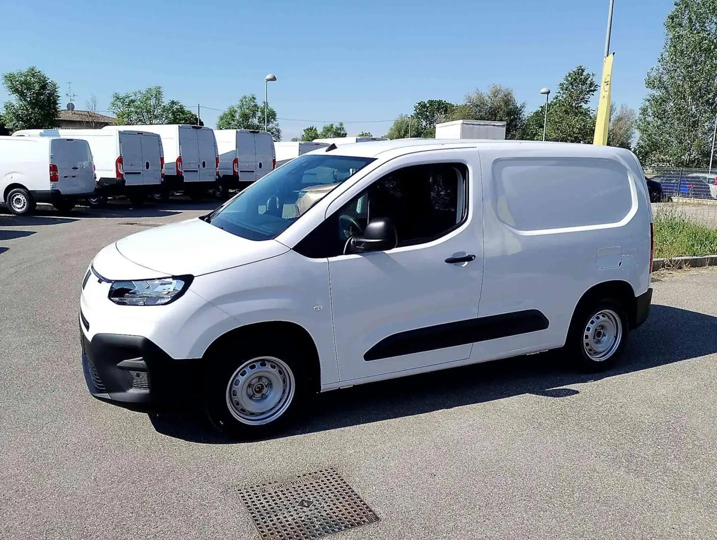 Fiat Doblo Doblò 1.5 BlueHdi 100CV PC-TN Van Easy Pro Bianco - 2