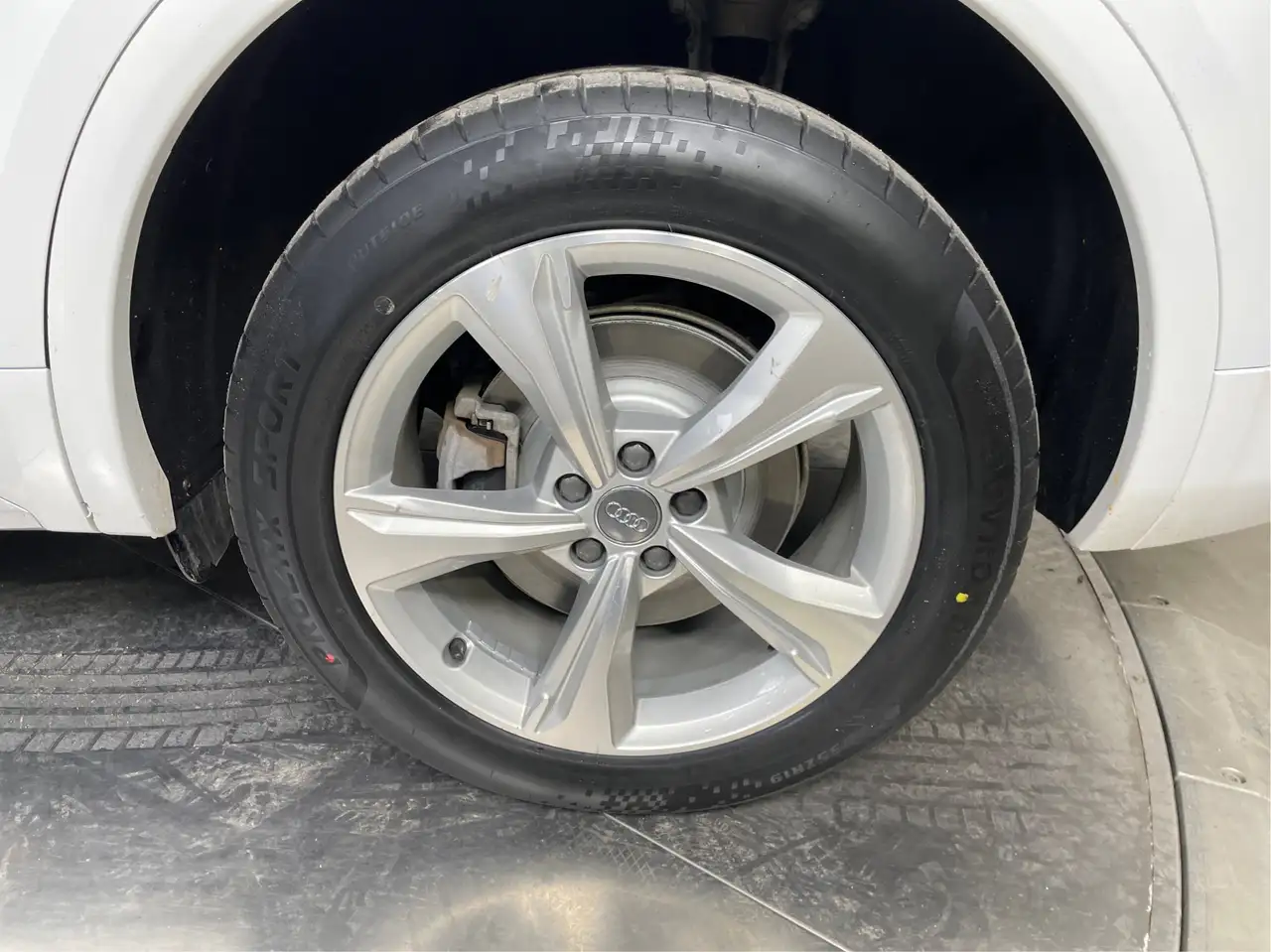 Audi Q5 снимка Audi Q5