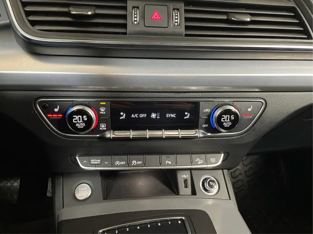 Audi Q5 снимка Audi Q5