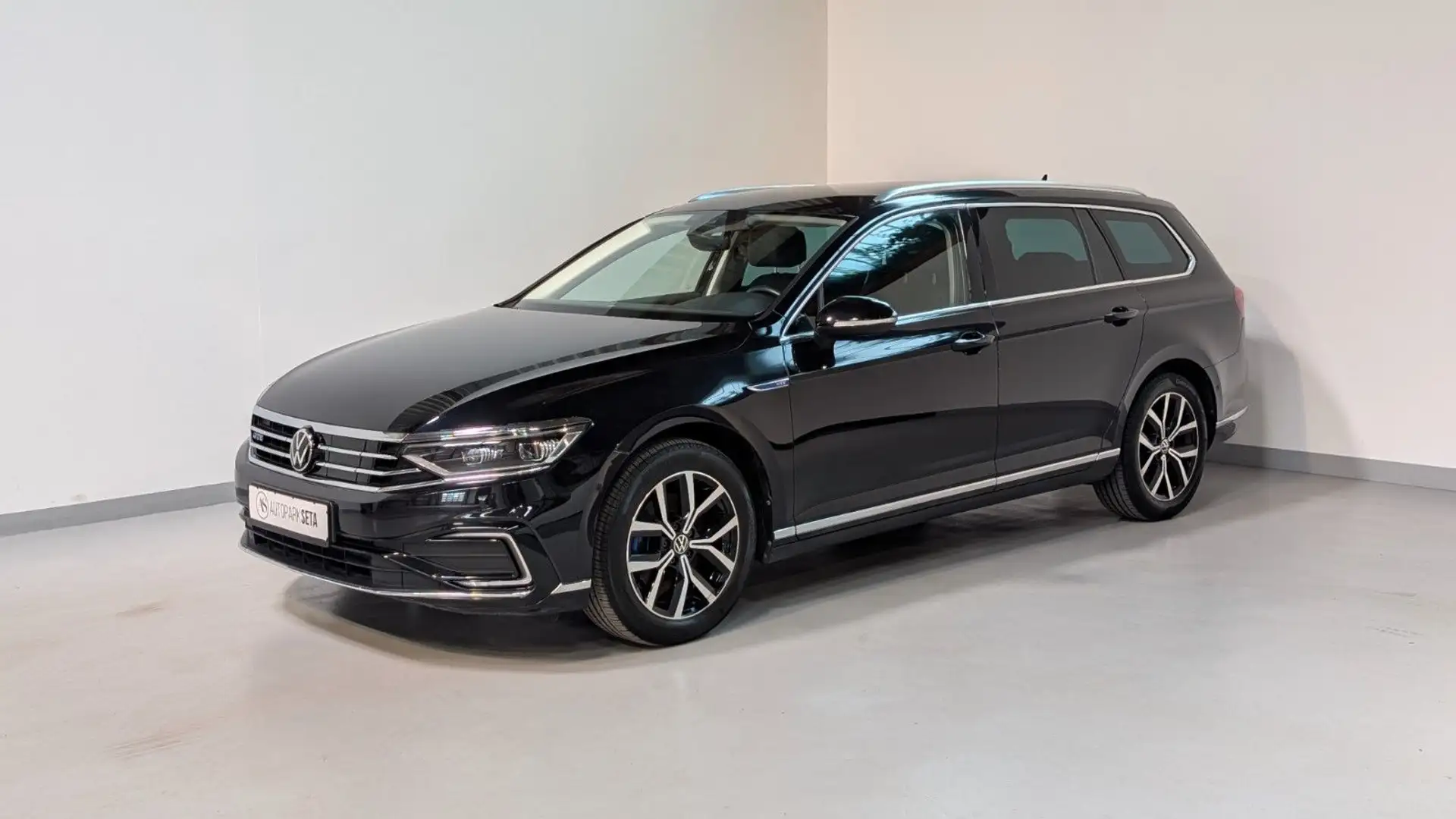 Volkswagen Passat Variant Passat 1.4TSI DSG Var. GTE AID*TRAVEL*MATRIX*KAM Negro - 1