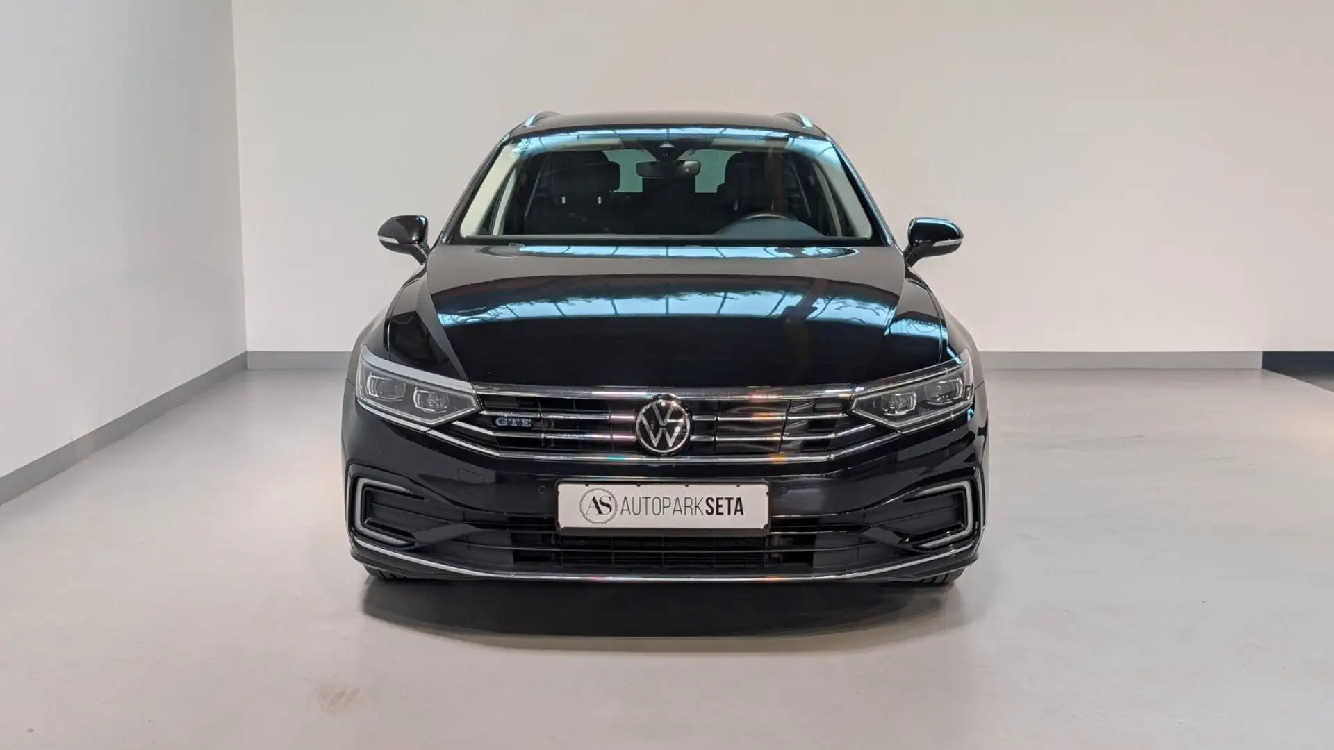 Volkswagen Passat Variant Passat 1.4TSI DSG Var. GTE AID*TRAVEL*MATRIX*KAM Negro - 2