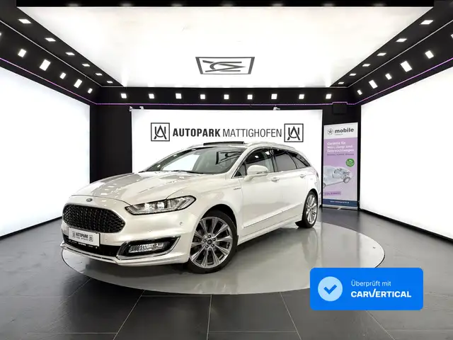 Ford Mondeo 2,0 TDCi Traveller Vignale Aut. *MASSAGE*PANO*AHK*