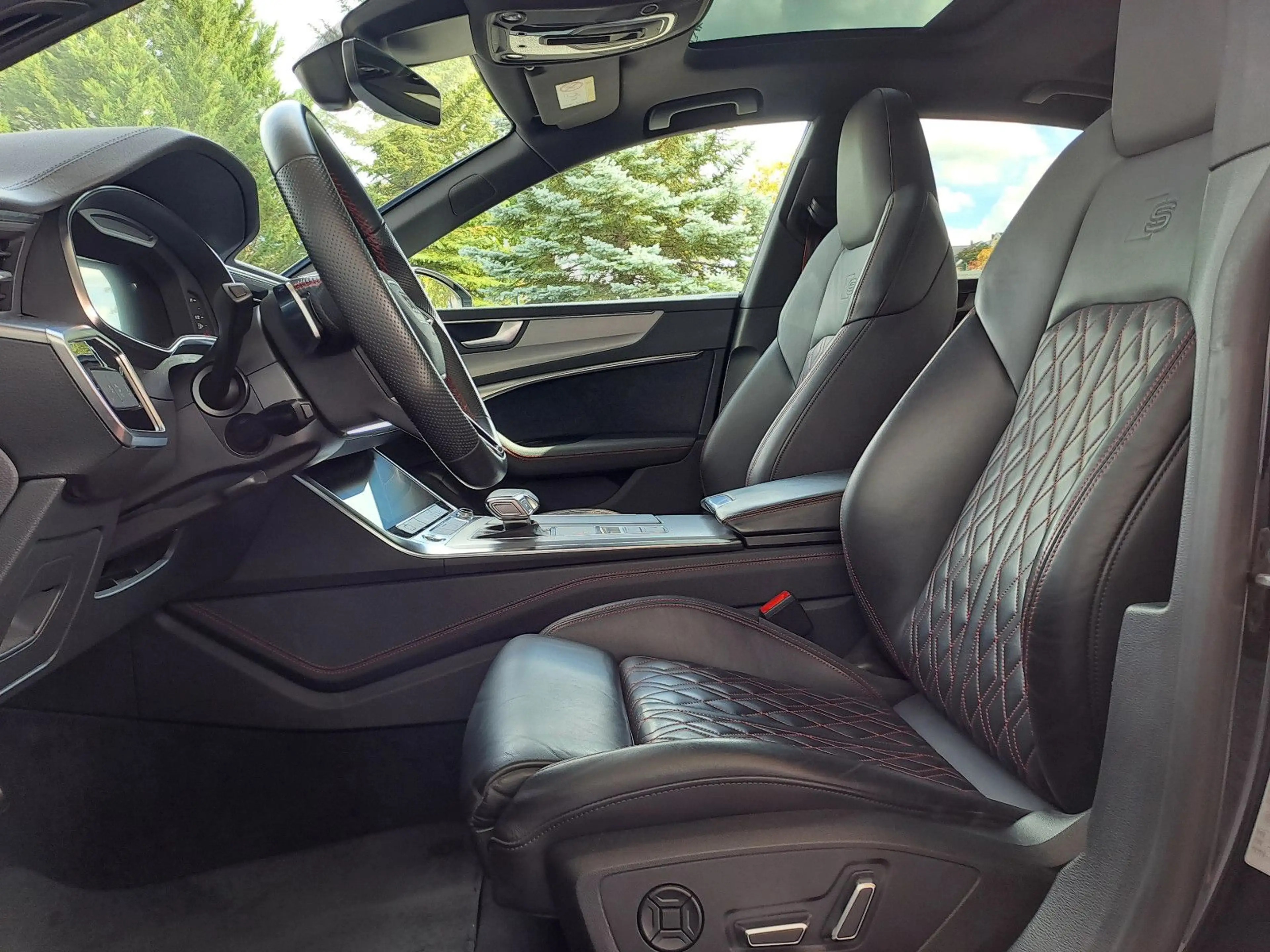 Audi A7 Sportback 55 TFSI e S tronic quattro S line — photo 11