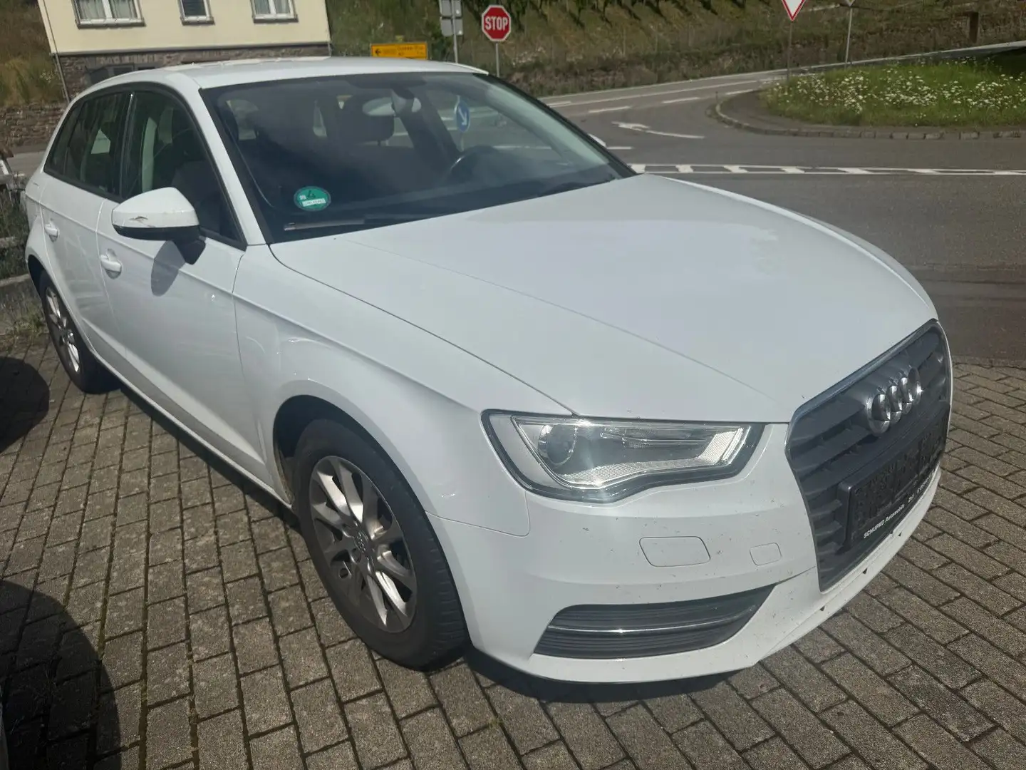 Audi A3 1.6 Tdi Sportback Weiß - 2
