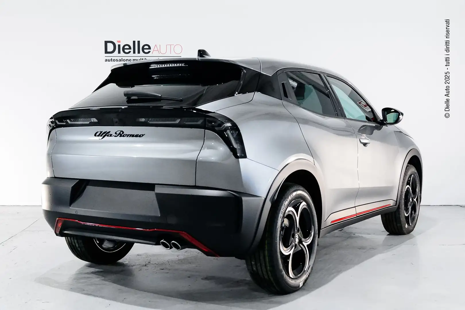 Alfa Romeo Junior Junior 1.2 136 CV Hybrid eDCT6 Speciale Grijs - 2