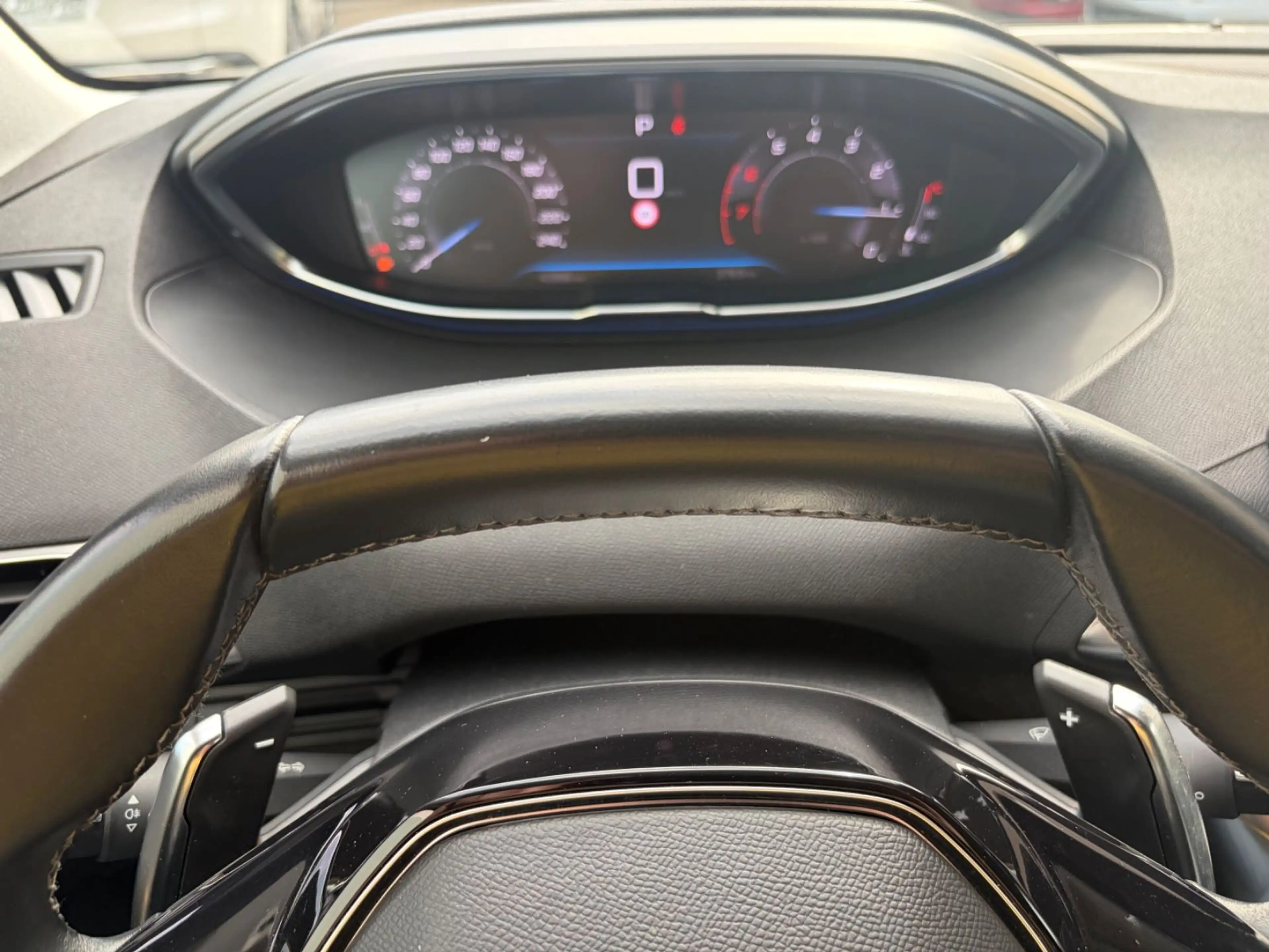 Peugeot 3008 Allure Pack LED/Keyless/Navi/Sitzhzg/360° — photo 17