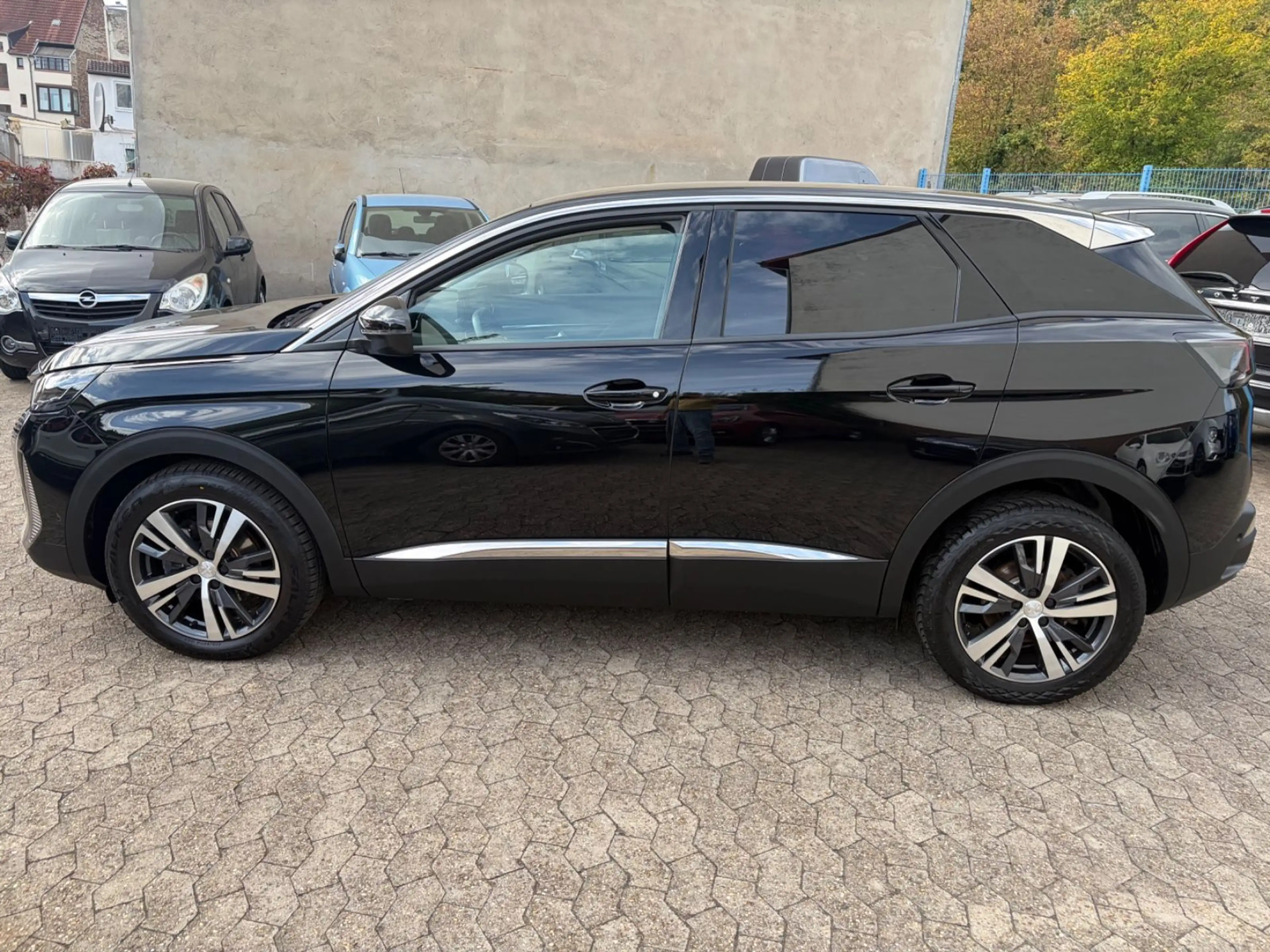 Peugeot 3008 Allure Pack LED/Keyless/Navi/Sitzhzg/360° — photo 6