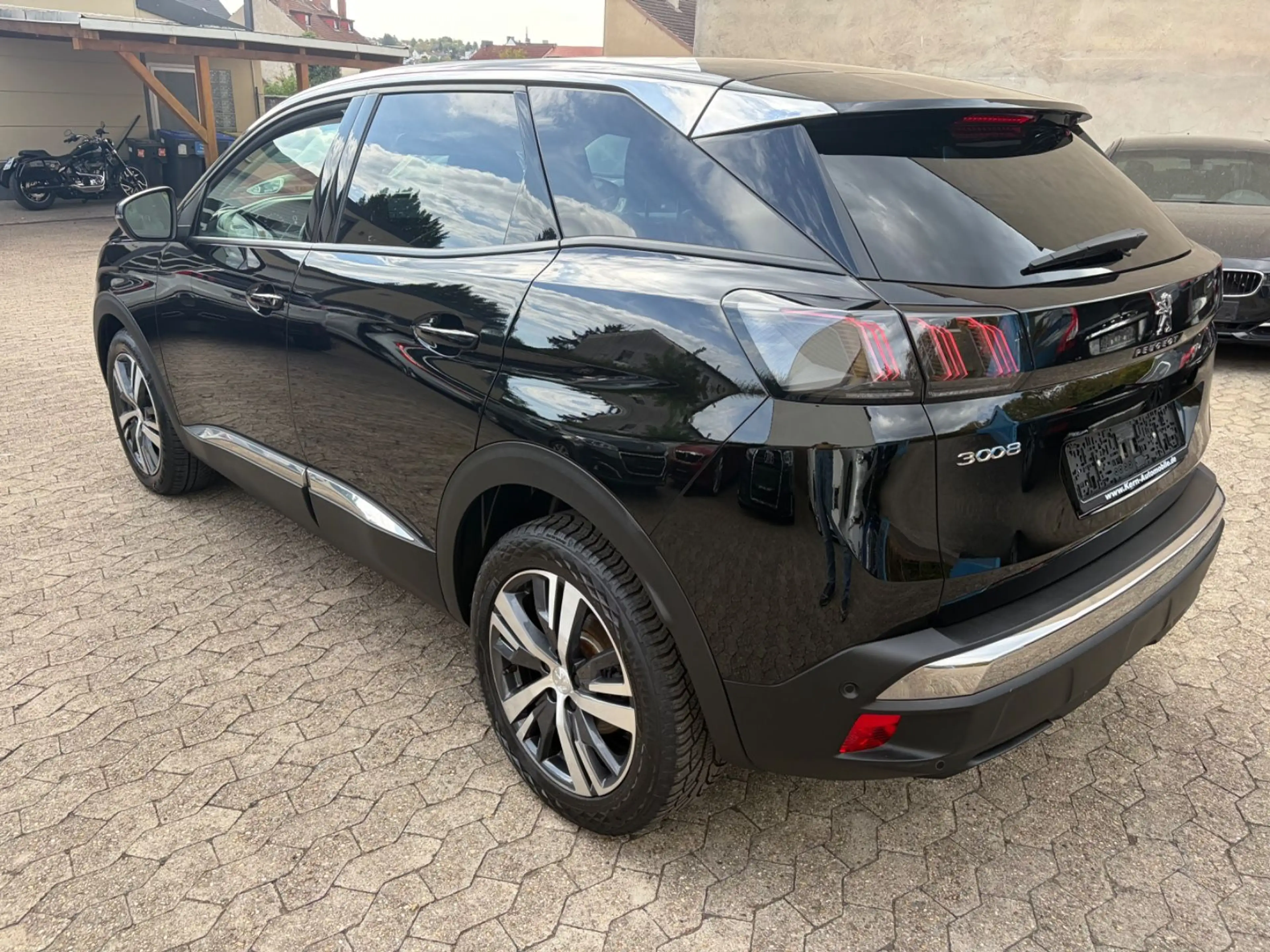 Peugeot 3008 Allure Pack LED/Keyless/Navi/Sitzhzg/360° — photo 7
