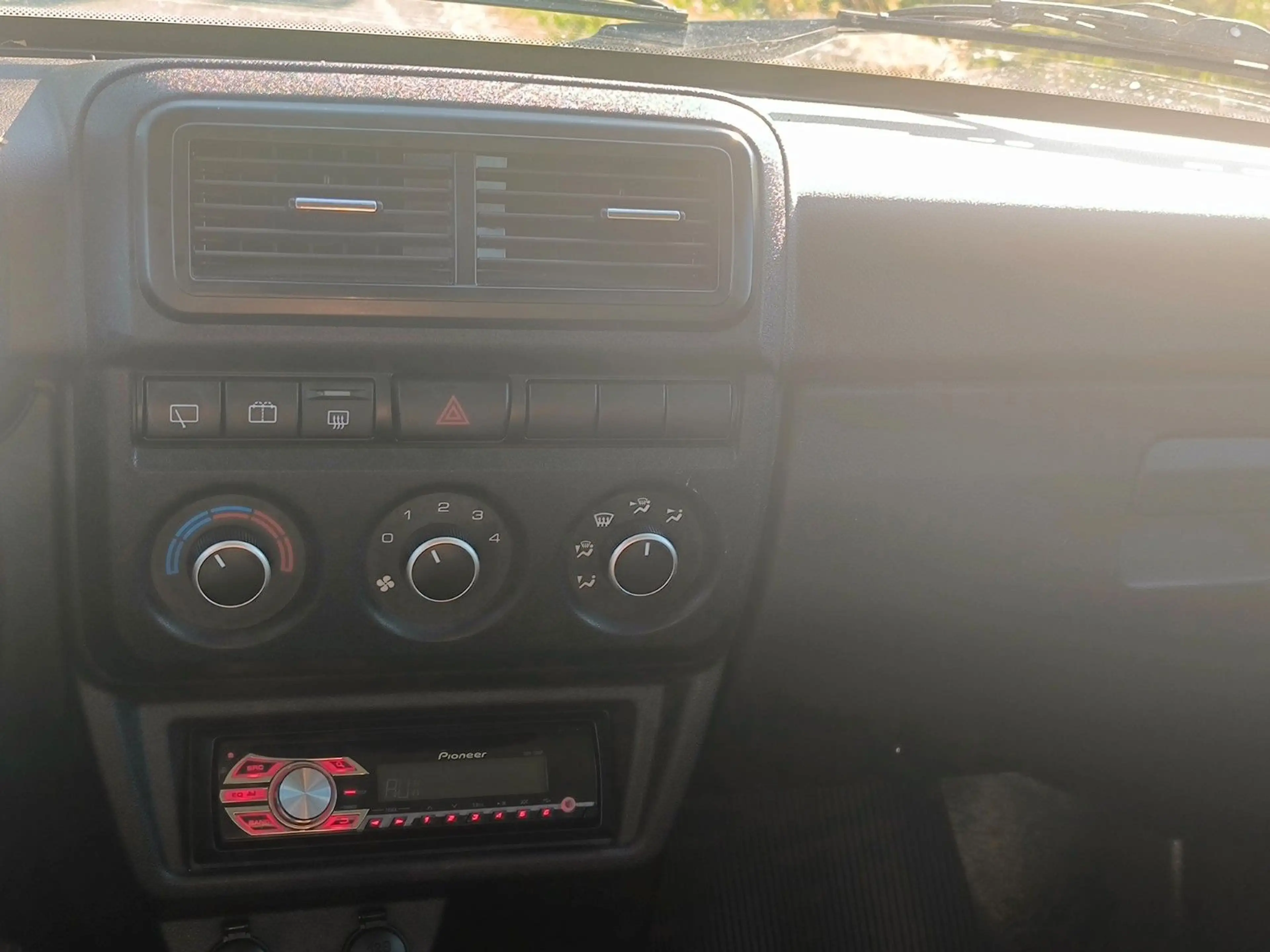 Lada Taiga Lada 4x4 Sitzheizung — photo 11