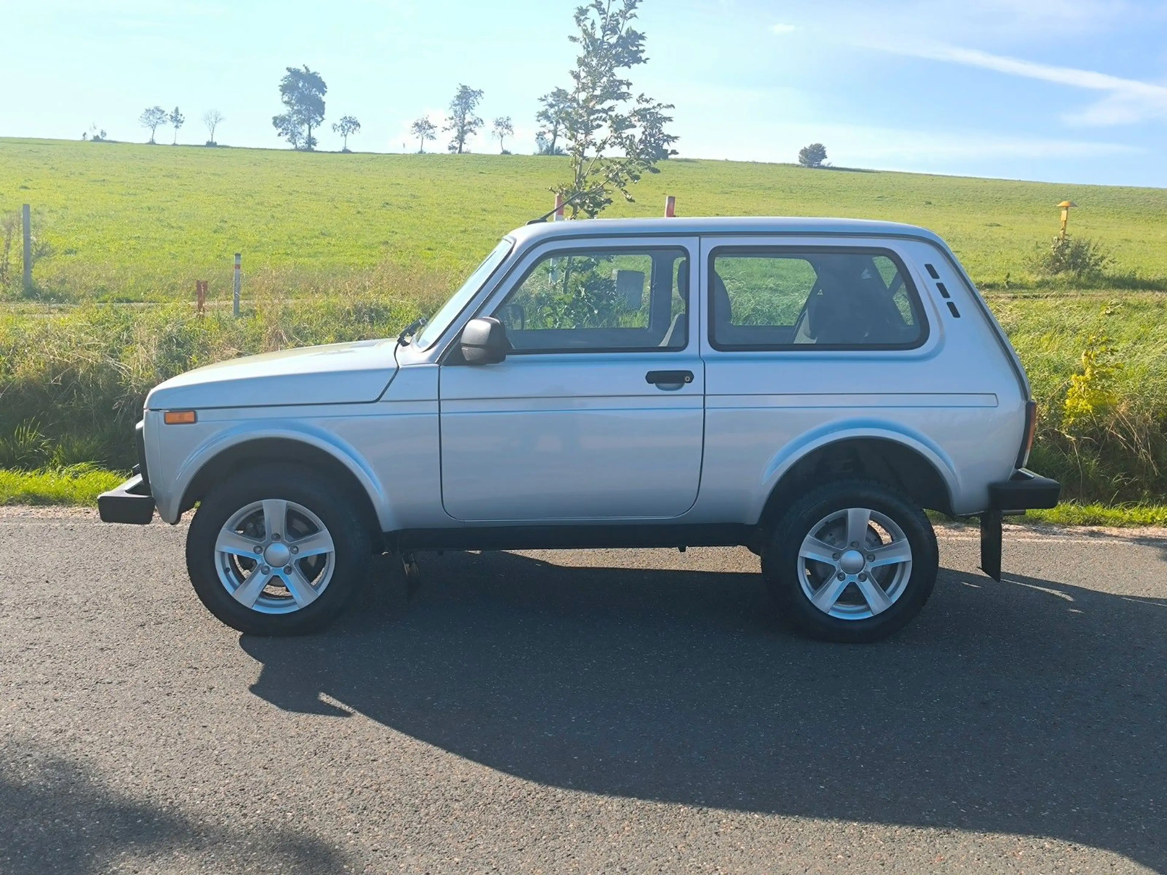Lada Taiga Lada 4x4 Sitzheizung — photo 21