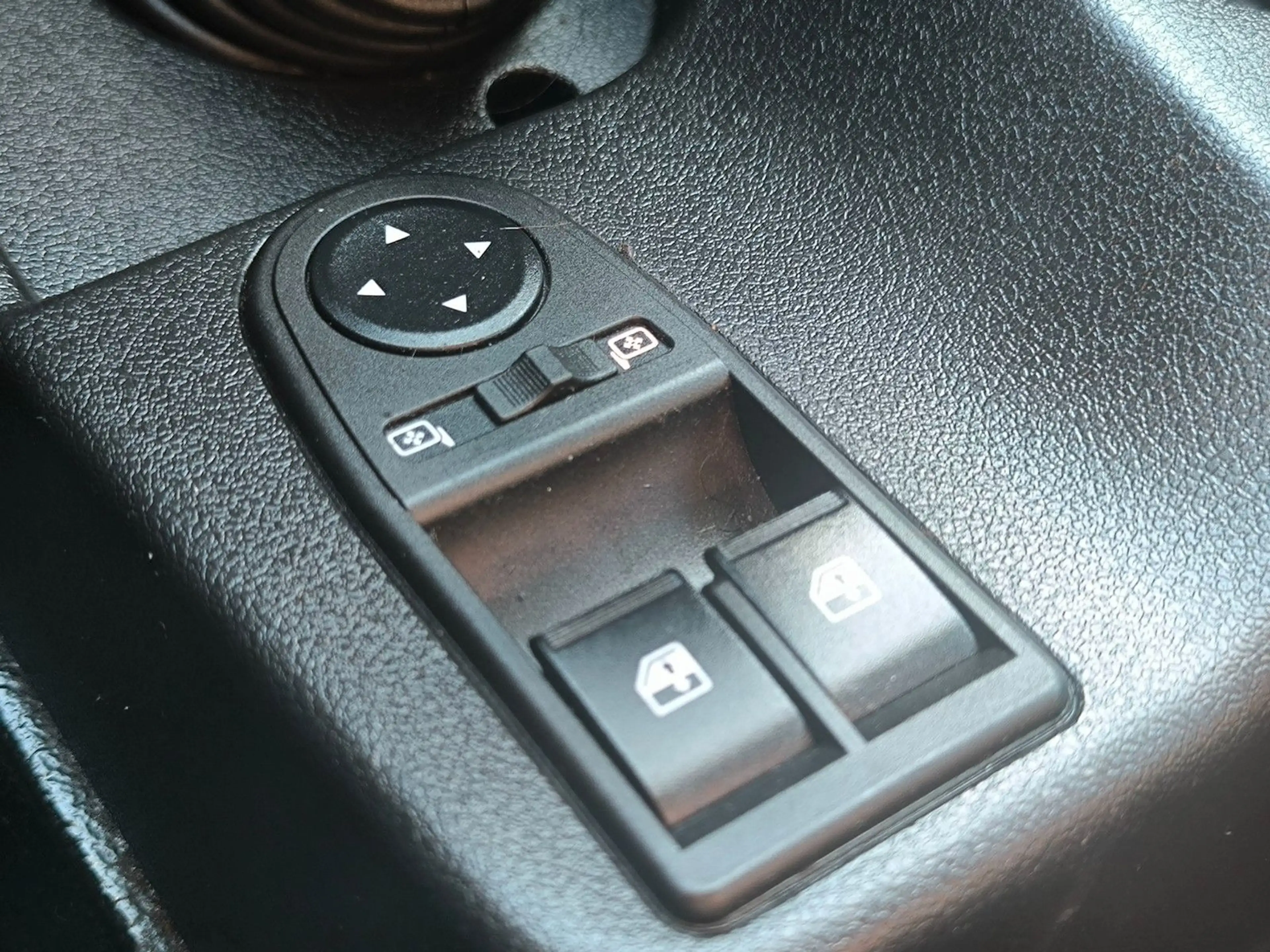 Lada Taiga Lada 4x4 Sitzheizung — photo 9