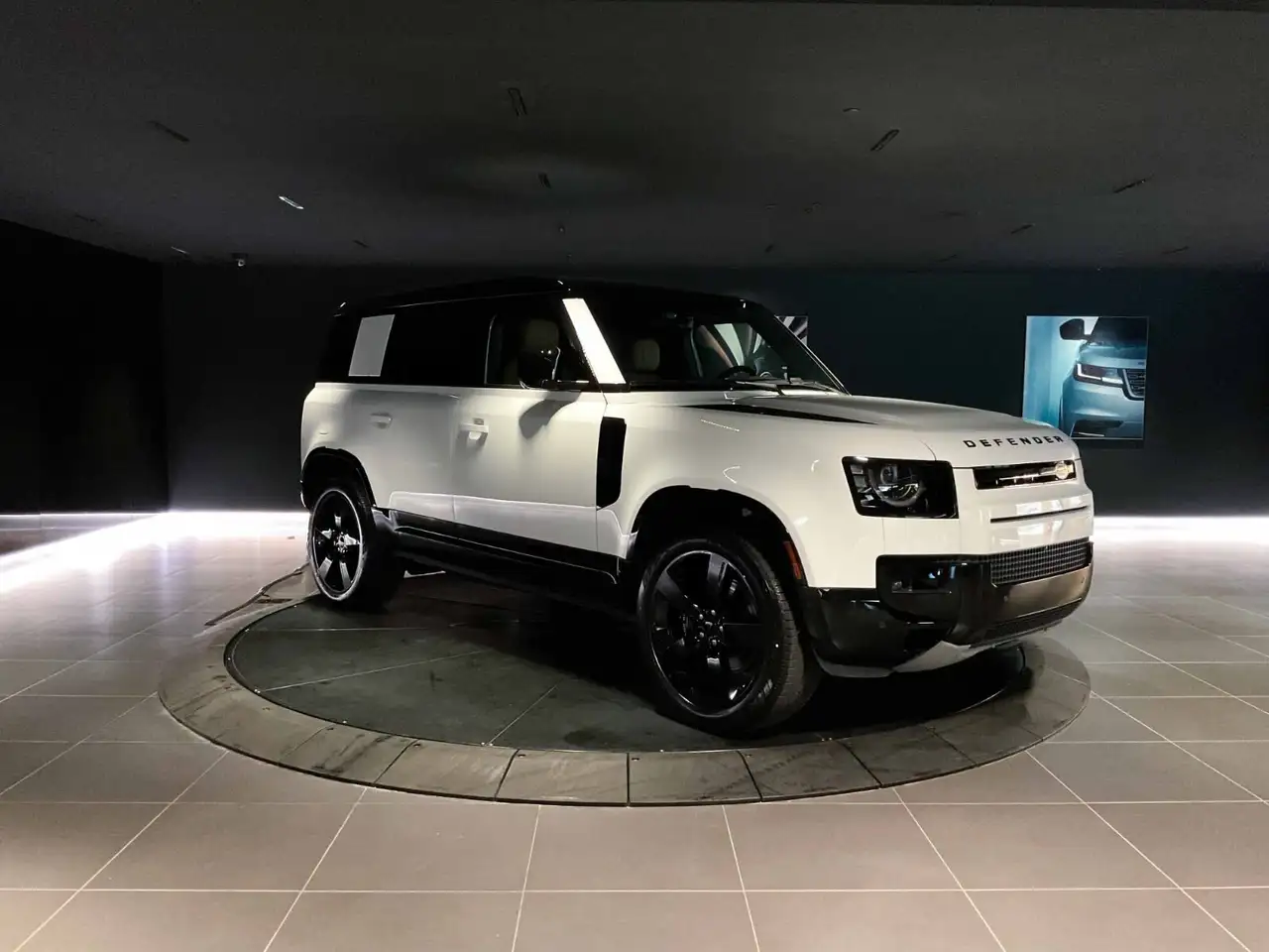 Land Rover Defender снимка Land Rover Defender