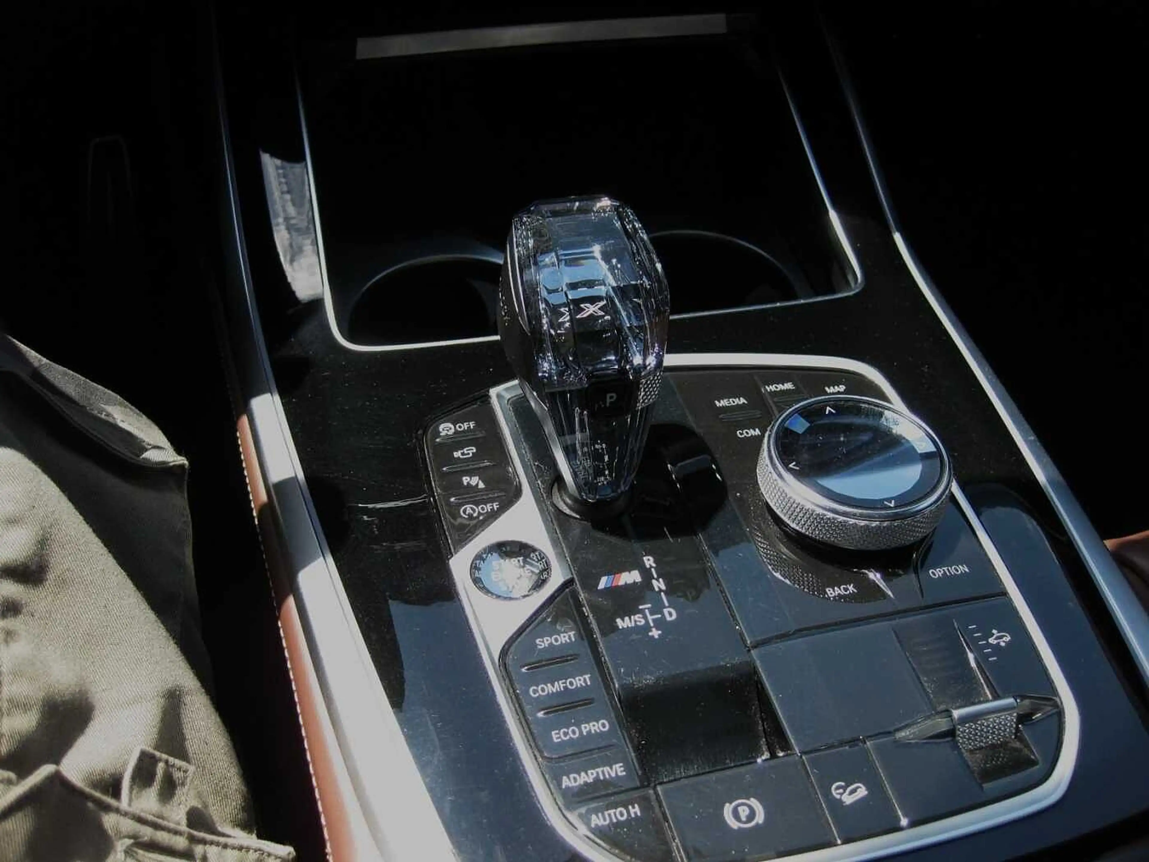 BMW X7 M50i dt.Fzg. Top Ausst. — photo 9
