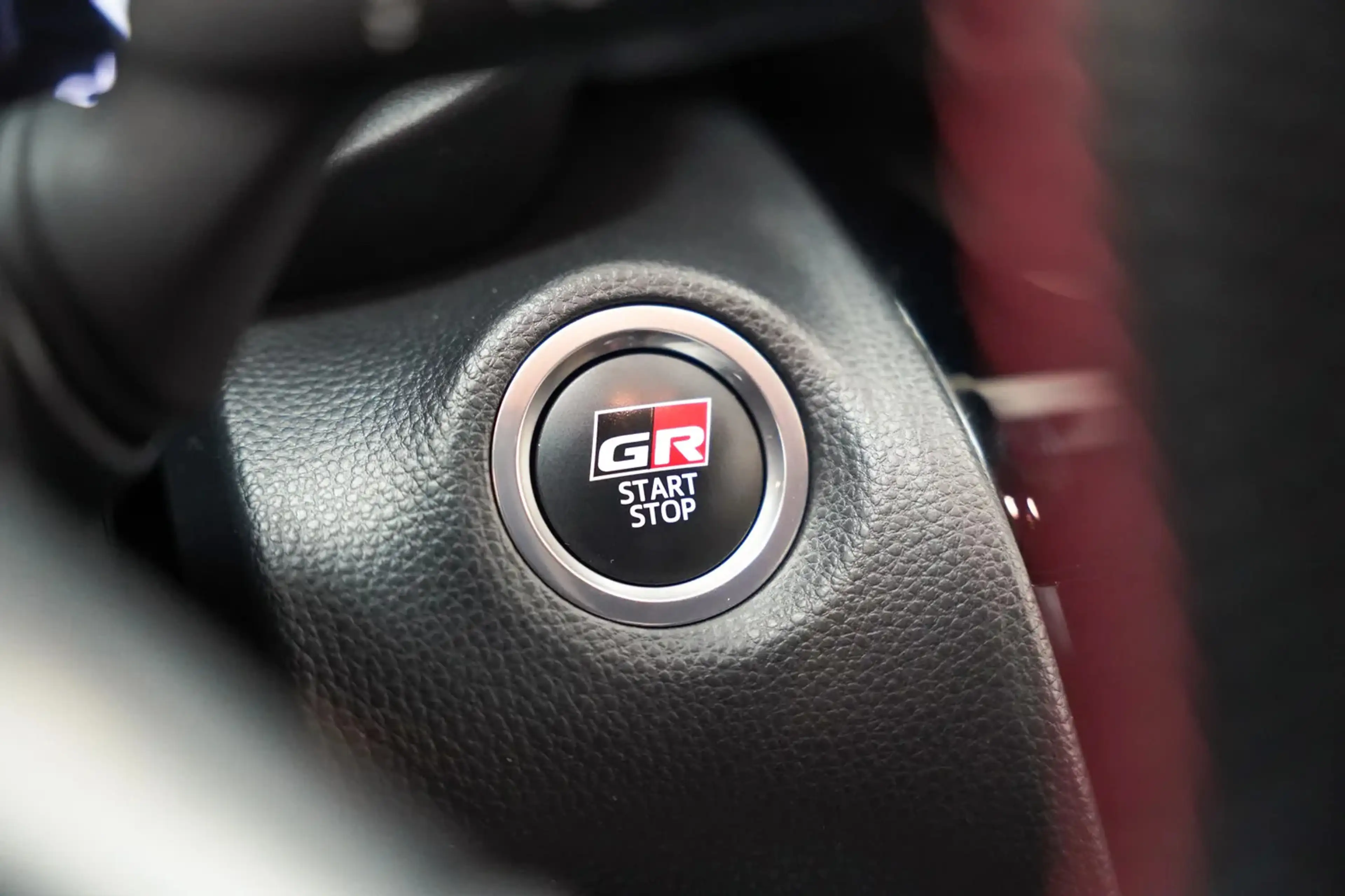Toyota Yaris Cross 1.5 Hybrid GR Sport [ Navi Apple/Android LED Camer — photo 8