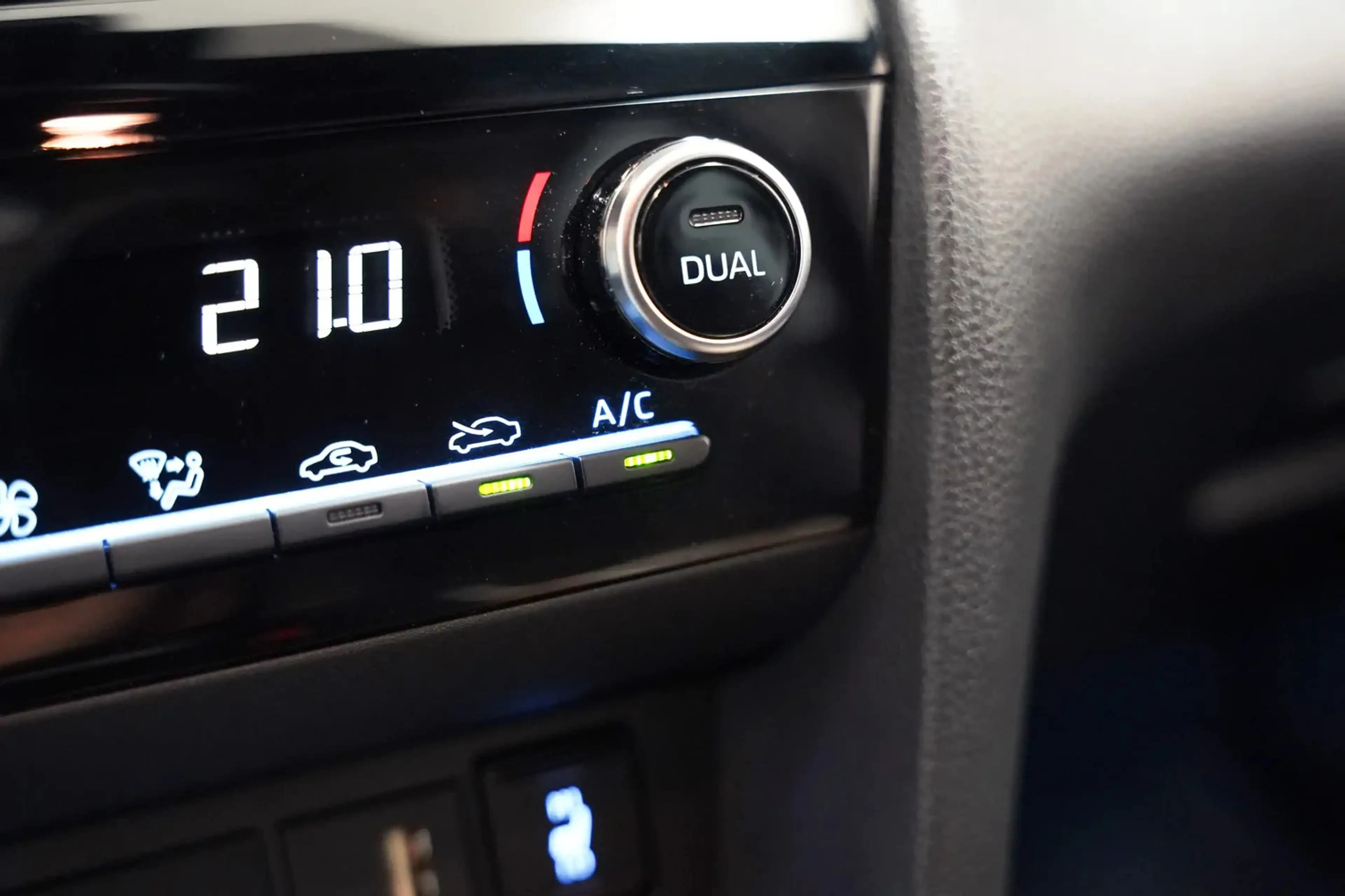 Toyota Yaris Cross 1.5 Hybrid GR Sport [ Navi Apple/Android LED Camer — photo 14