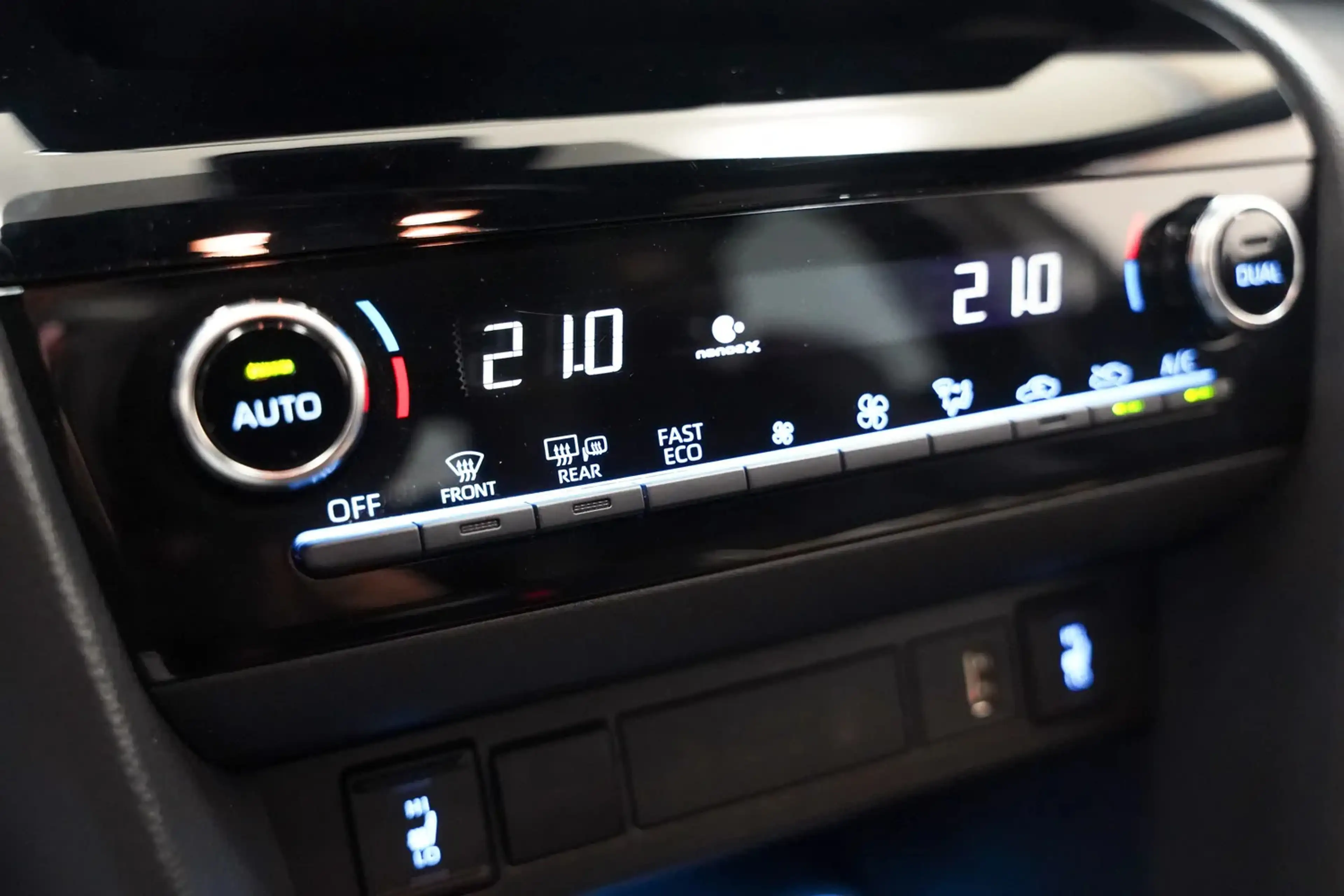 Toyota Yaris Cross 1.5 Hybrid GR Sport [ Navi Apple/Android LED Camer — photo 13