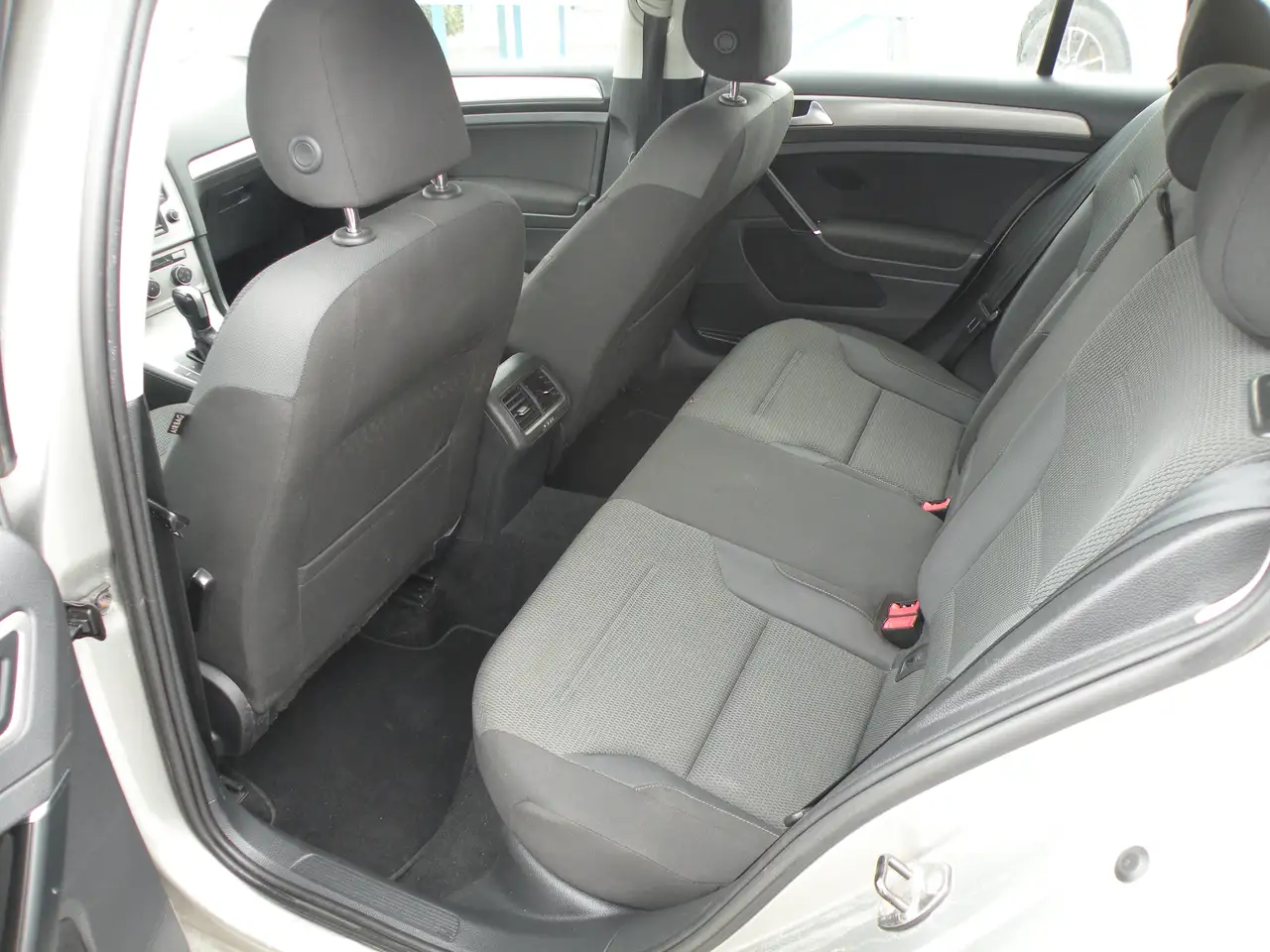 Volkswagen Golf снимка Volkswagen Golf