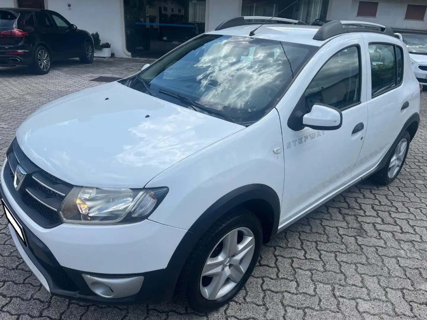 Dacia Sandero Stepway 0.9TCe 12V90CVStart&Stop aut. MOTORE Nuovo Bianco - 1