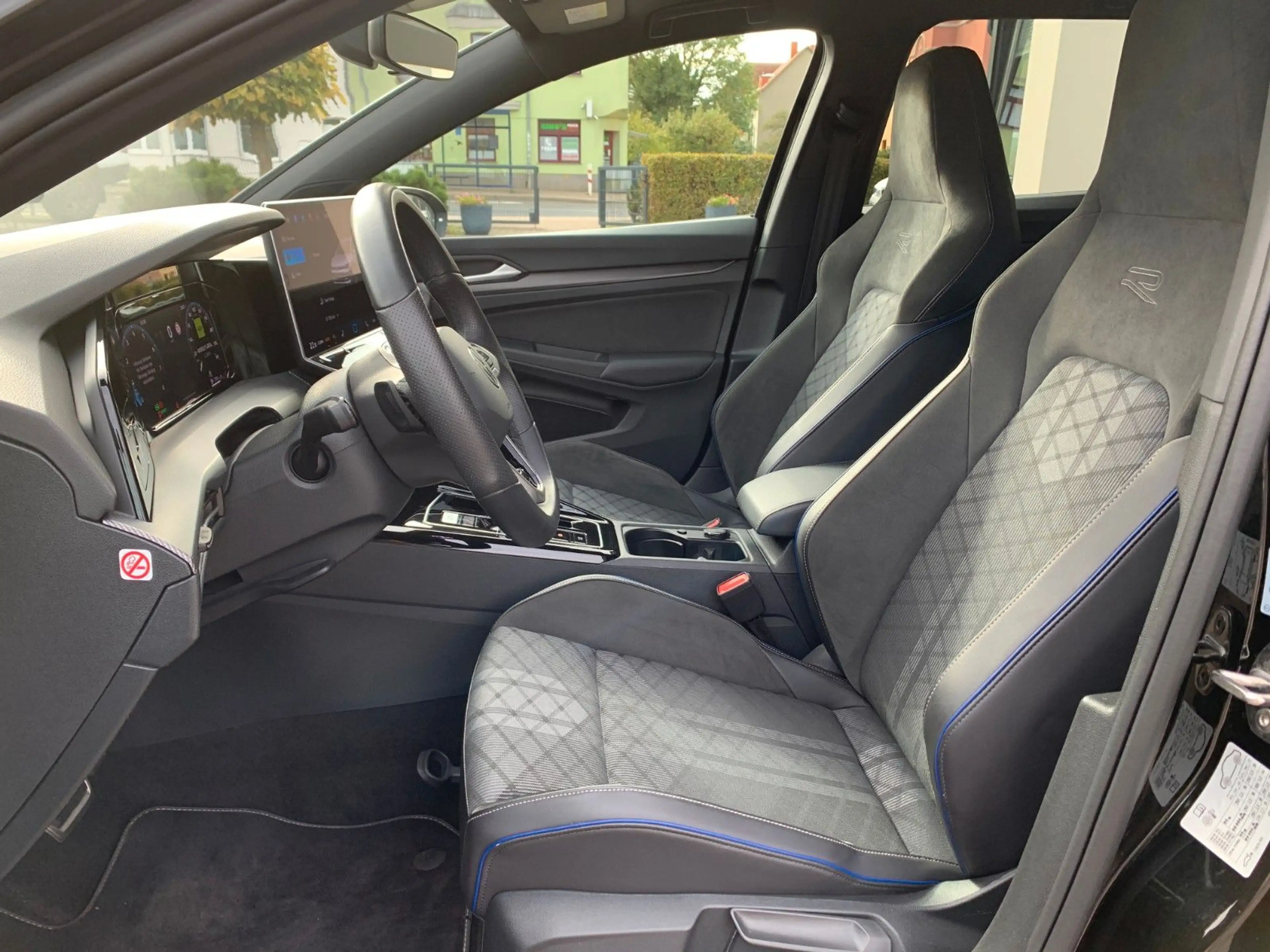 Volkswagen Golf 1.5 eTSI Variant R-Line ACC+Lenkradhzg.+RFK — photo 9