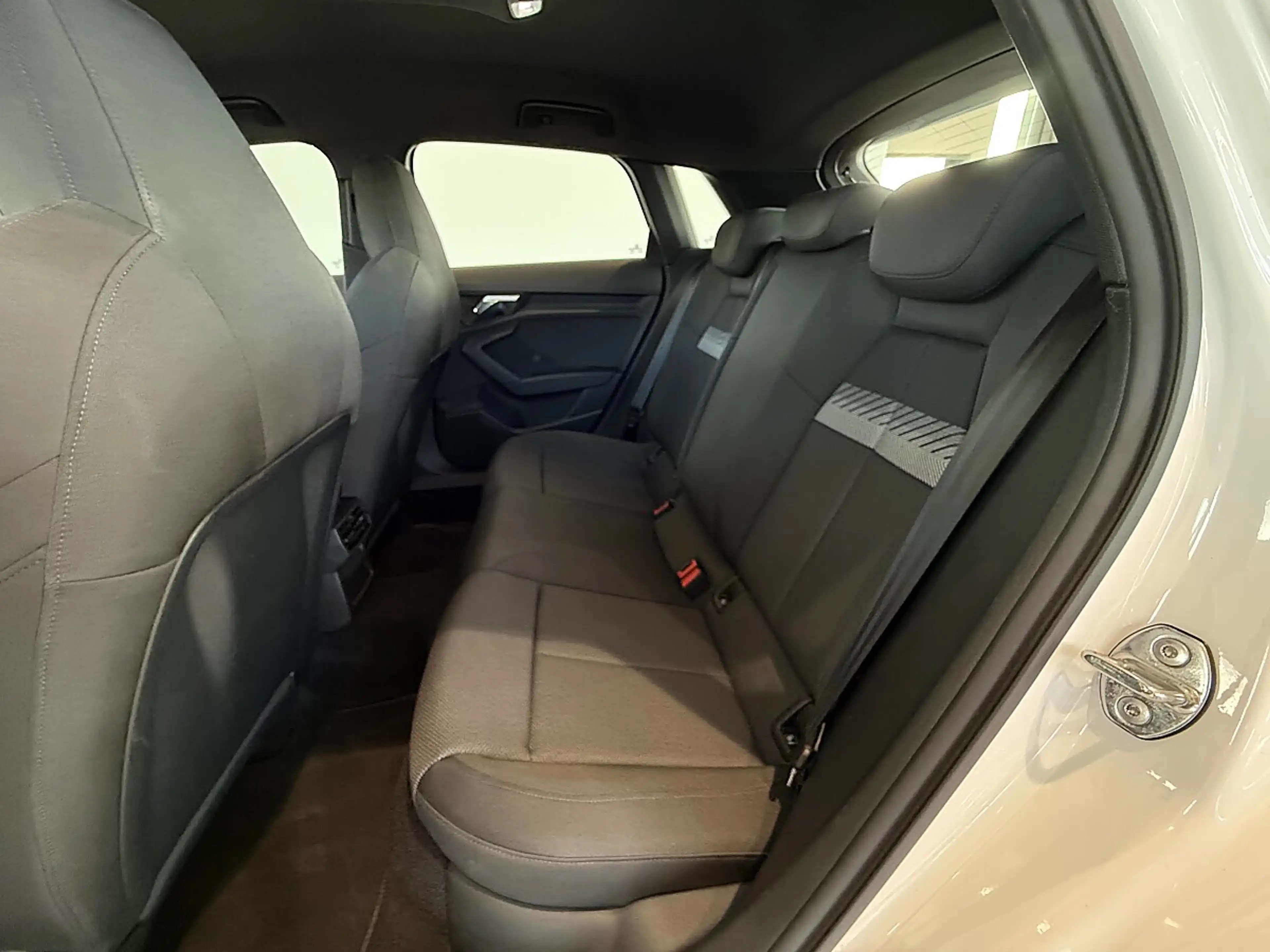 Audi A3 SB 30 TDI*Spur*Virtual*Induktionsladen — photo 12