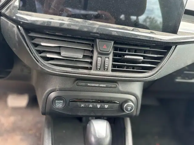 Ford Focus view 14