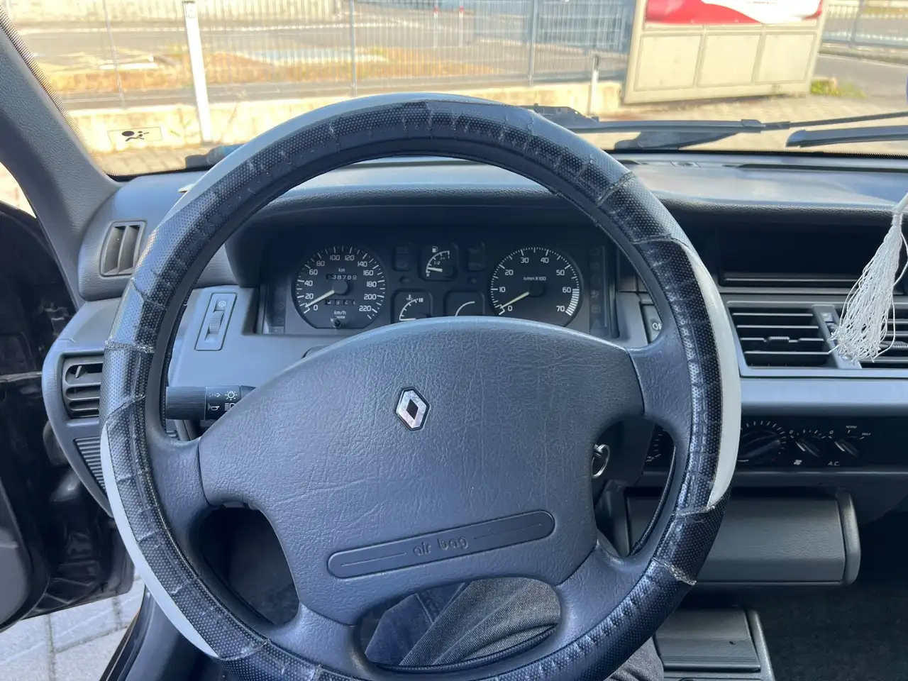 Renault Clio 3p 1.4 RN, foto 12