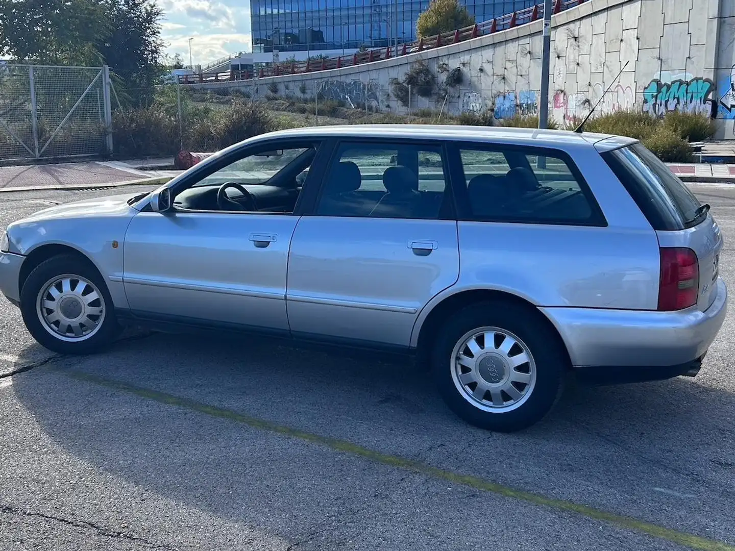 Audi A4 A4 Avant 1.8 Turbo Gris - 2
