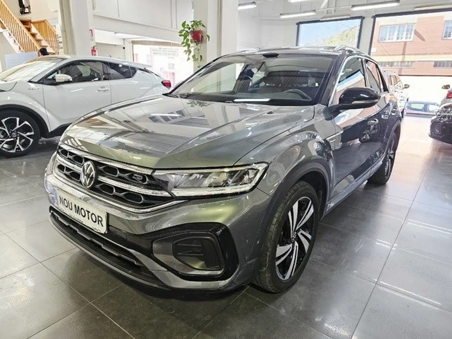 Volkswagen T-Roc 2.0 TSI R-Line 4Motion DSG7 140KW Gris - 1