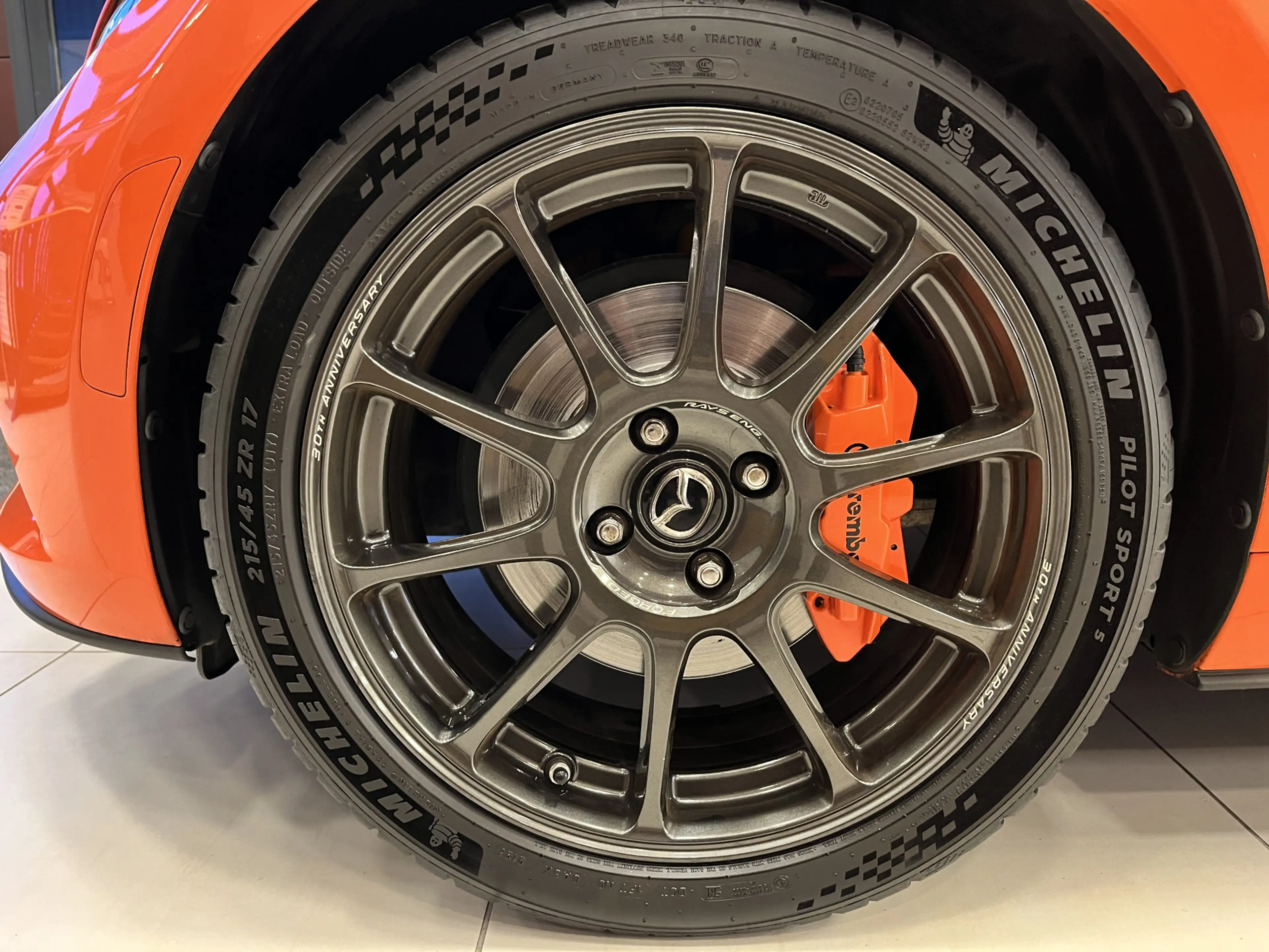 Mazda MX-5 ND Roadster 2.0 SkyActiv-G 184PK 30th Anniversary — photo 24