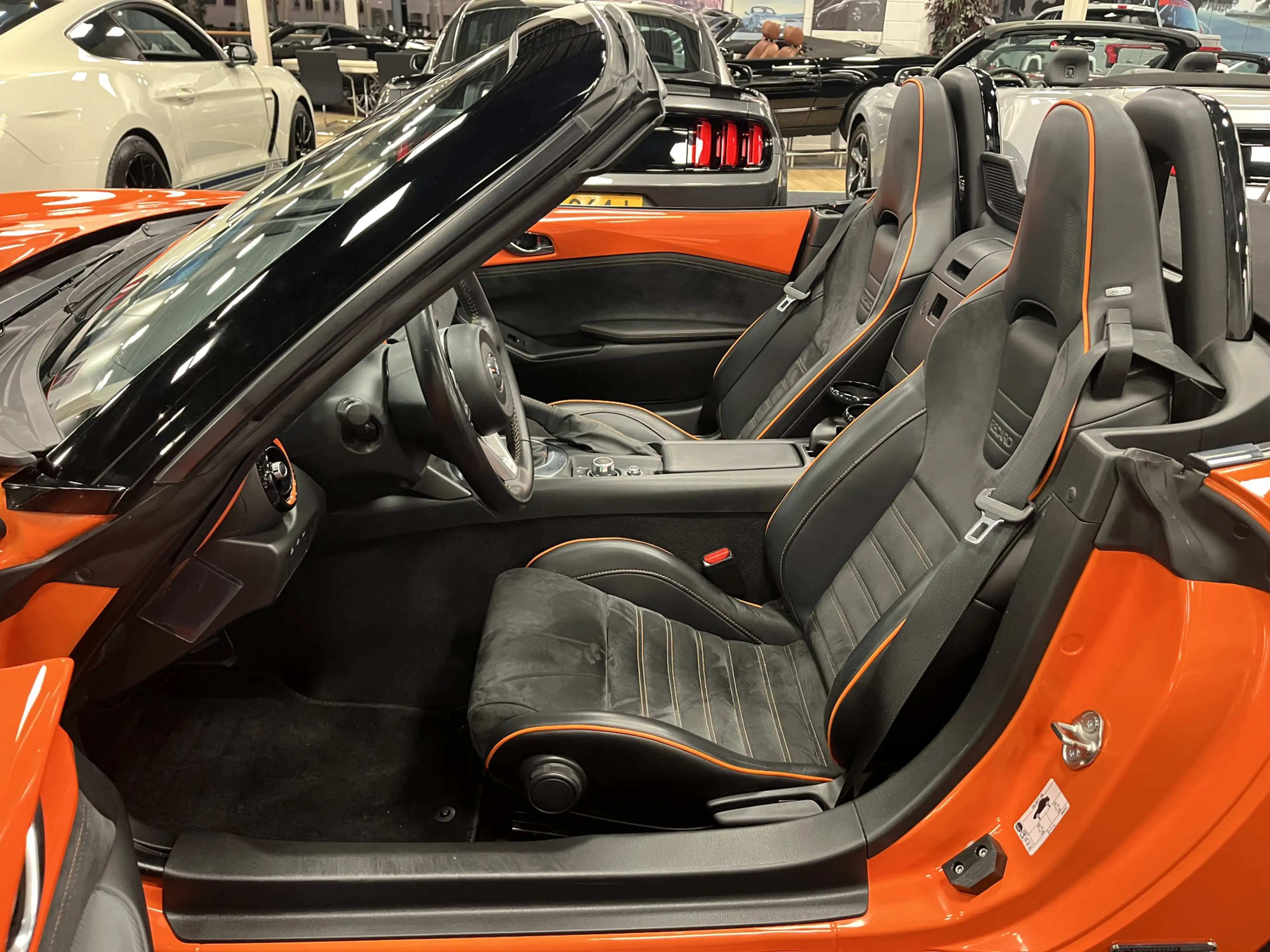 Mazda MX-5 ND Roadster 2.0 SkyActiv-G 184PK 30th Anniversary — photo 12
