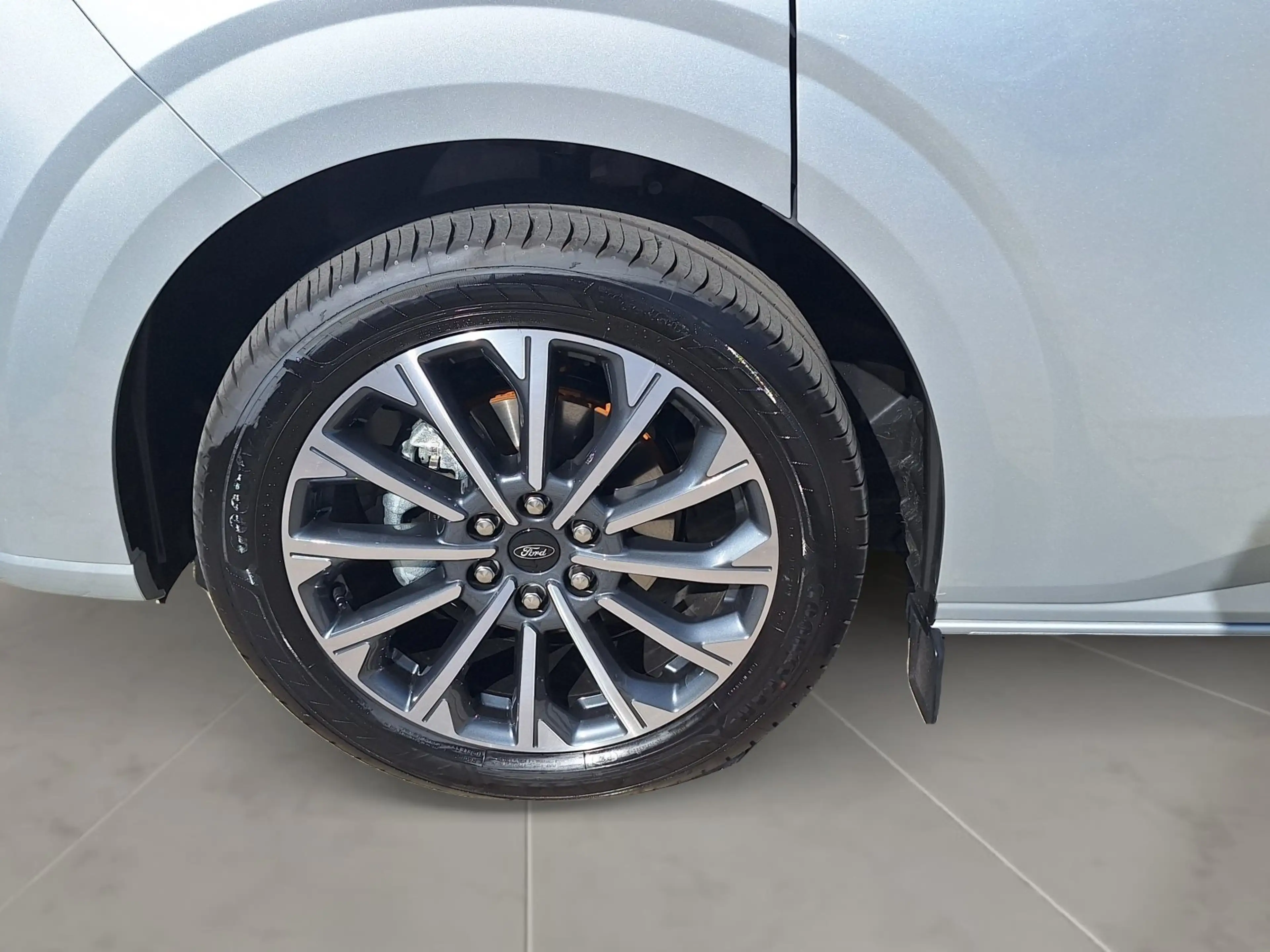 Ford Tourneo Custom Titanium X 340 L2 Plug-in Hybrid 340 L2 Tourneo Ti — photo 11