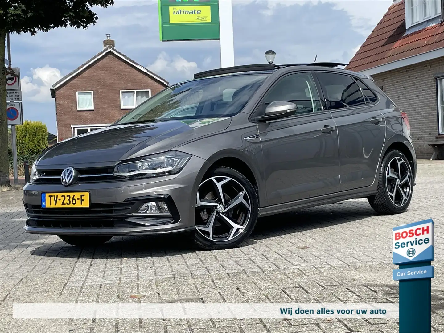 Volkswagen Polo 1.0 TSI R-Line / Pano / Org Nl / Camera / Beats Au Gris - 1