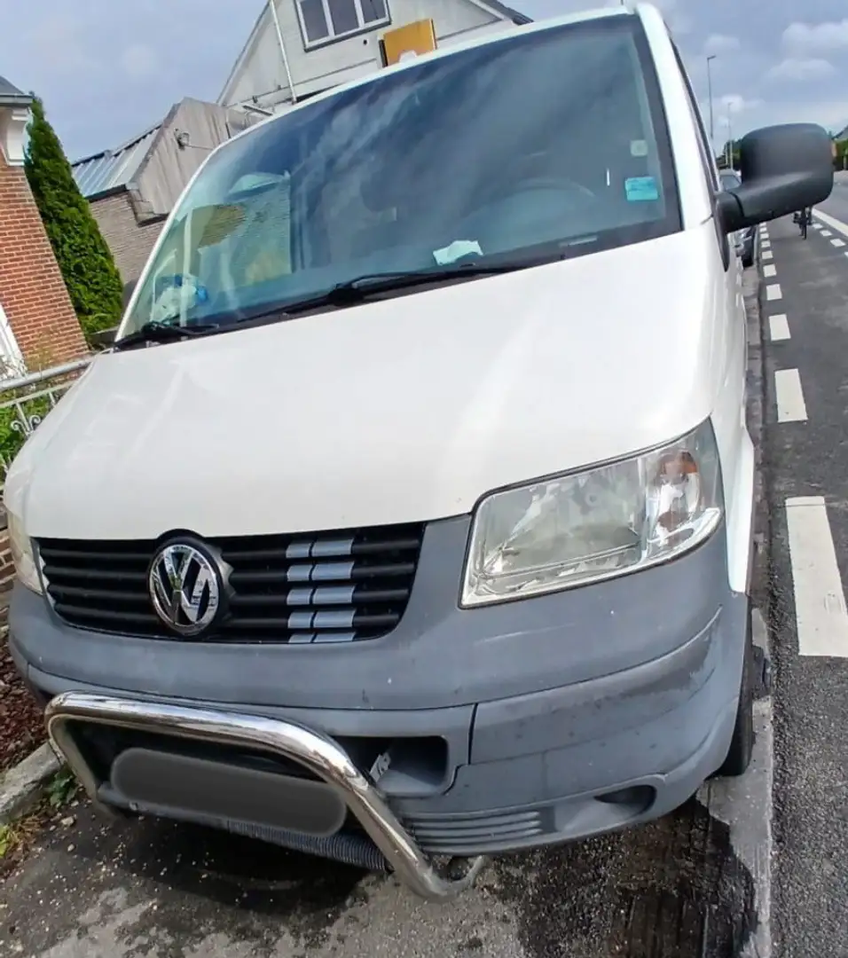 Volkswagen Transporter - 1