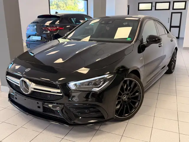Mercedes-Benz CLA 35 AMG 4MATIC 7G-DCT