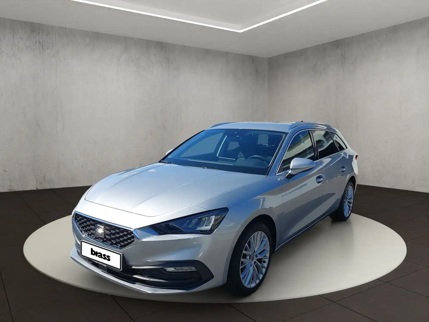 SEAT Leon Sportstourer XCELLENCE 2.0 TDI 7-Gang DSG Zilver - 1
